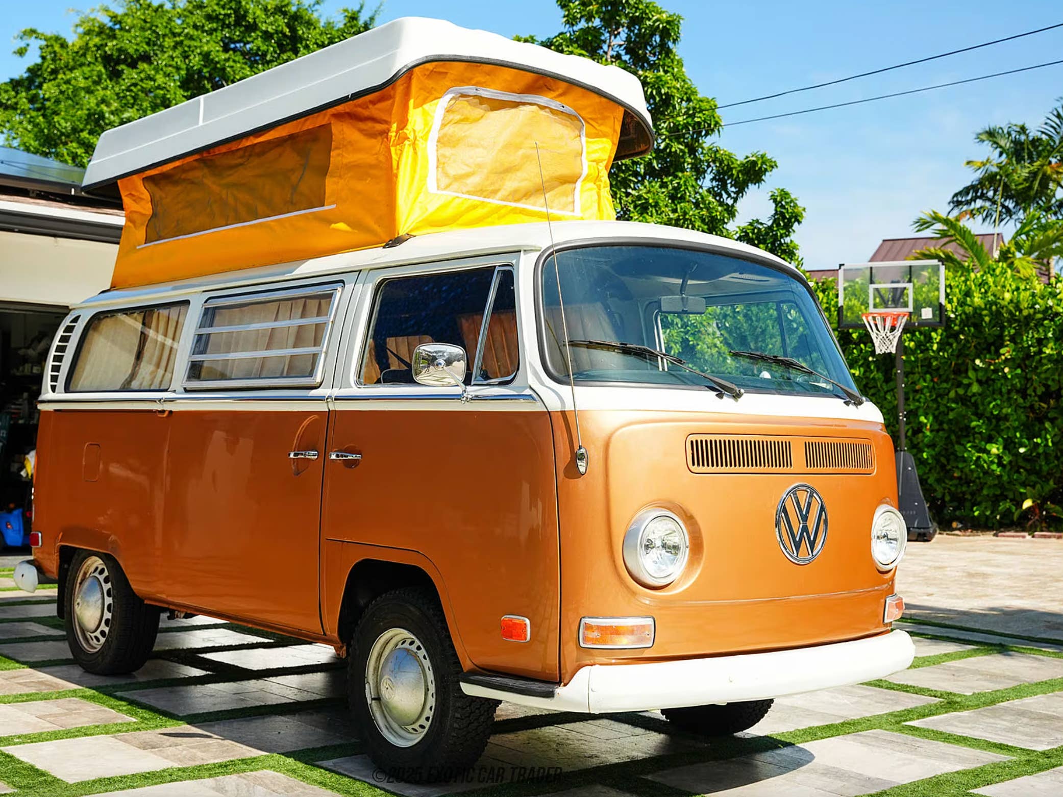 1971 Volkswagen Westfalia Type 2 Camper Bus For Sale With 5,480 Miles -  Autoblog