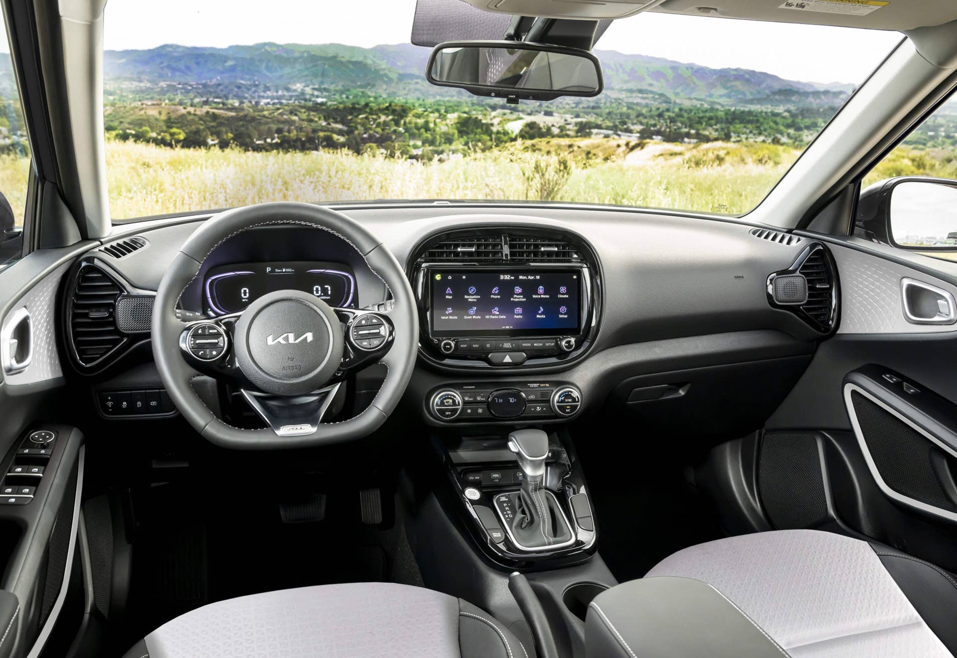 2025 Kia Soul interior