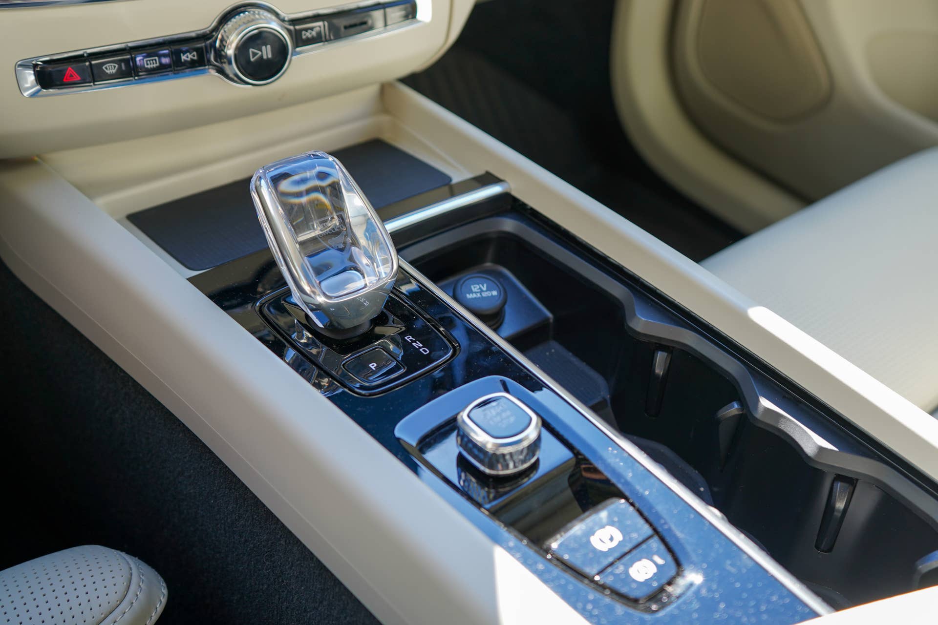 2026 Volvo XC60 T8 Ultra