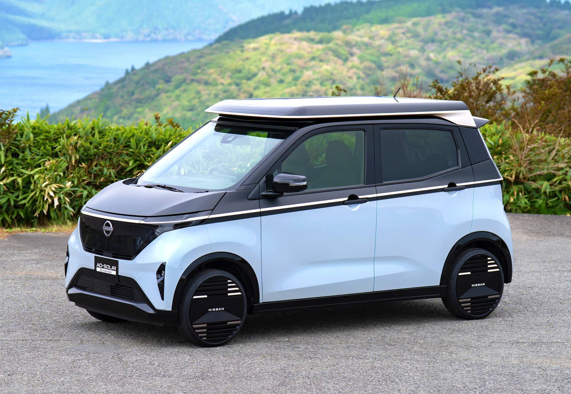 Nissan Sakura EV Solar Power front quarter