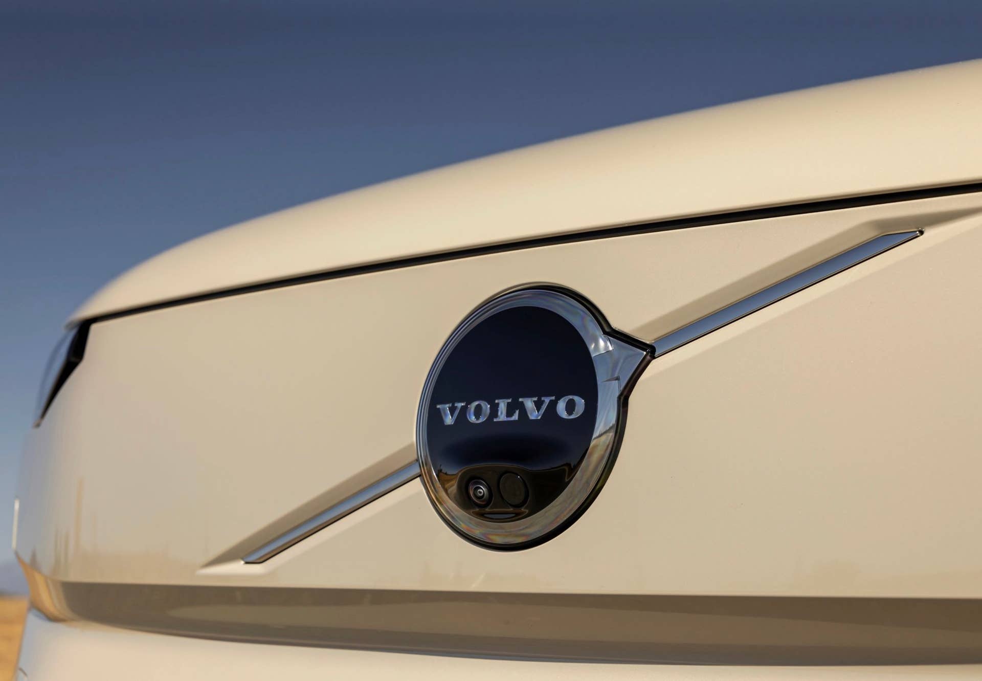 Volvo’s Genius Safety Belt Named One Of TIME’s Top 2025 Inventions ...