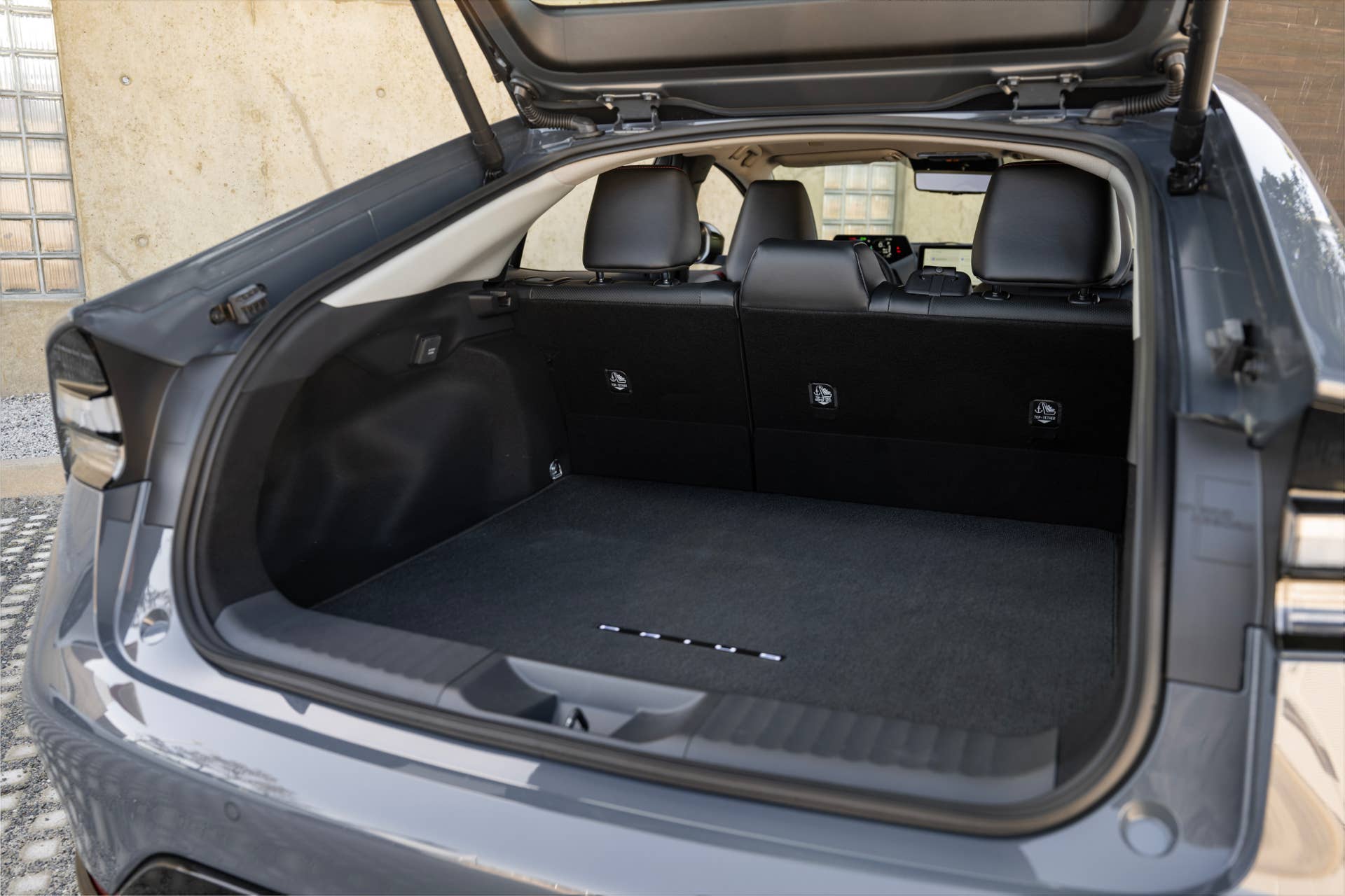 2025 Toyota Prius PHEV