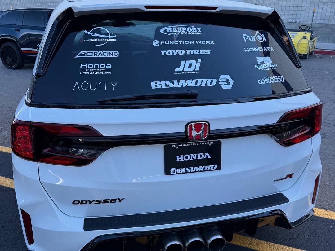 This 550-HP Honda Odyssey Type R Is the Ultimate Sleeper Minivan - Autoblog