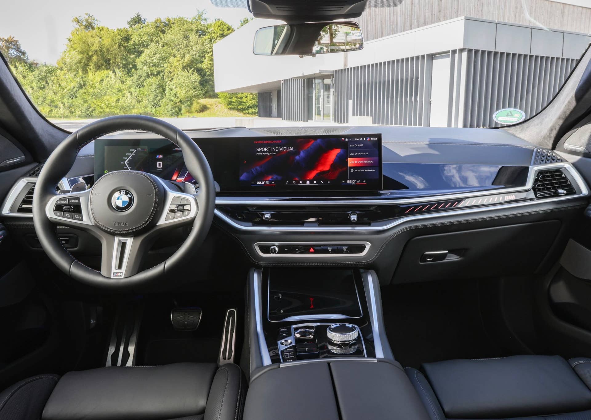 2025 BMW X6 M60i