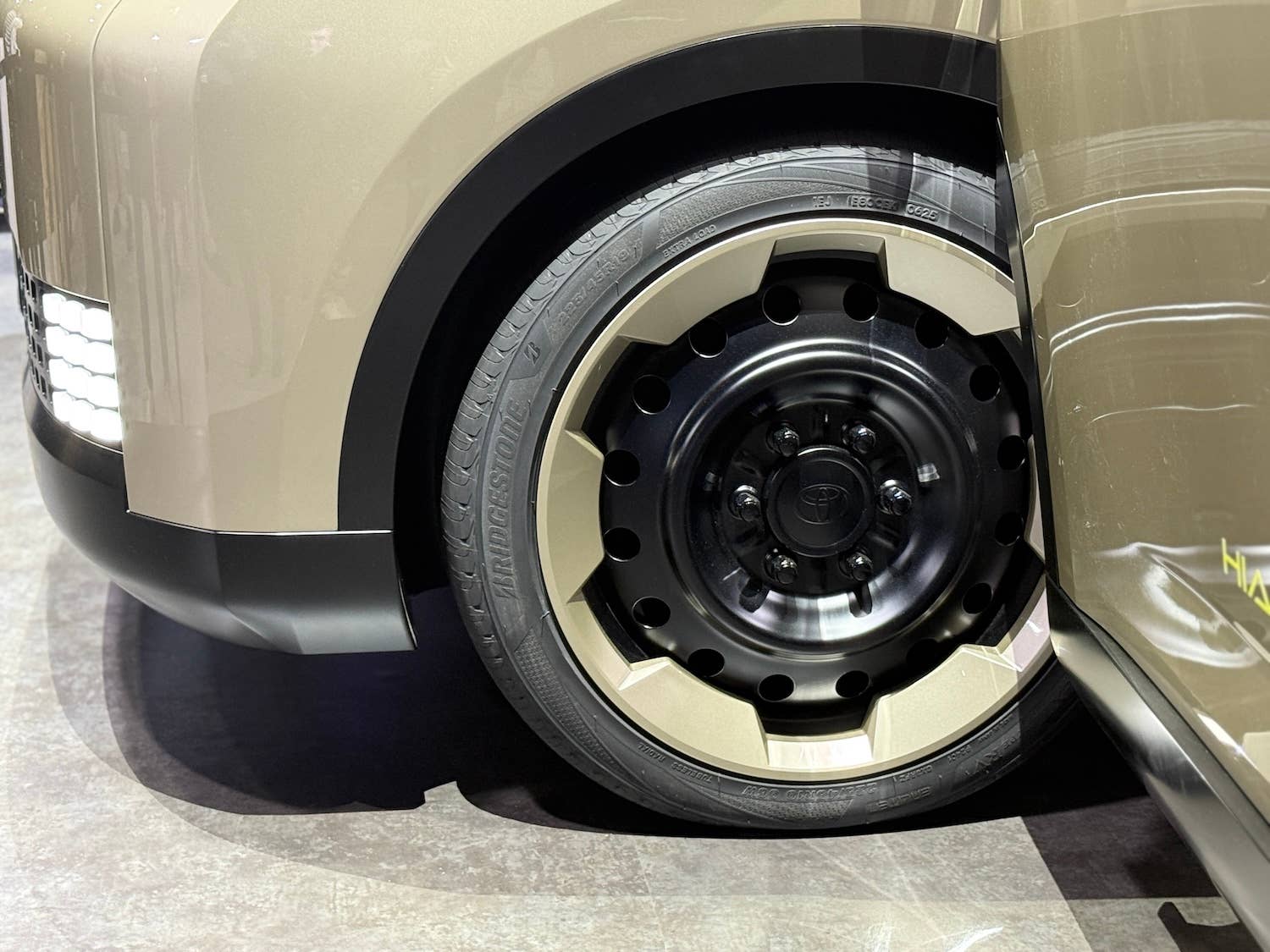 Toyota Hiace Concept Japan Mobility Show