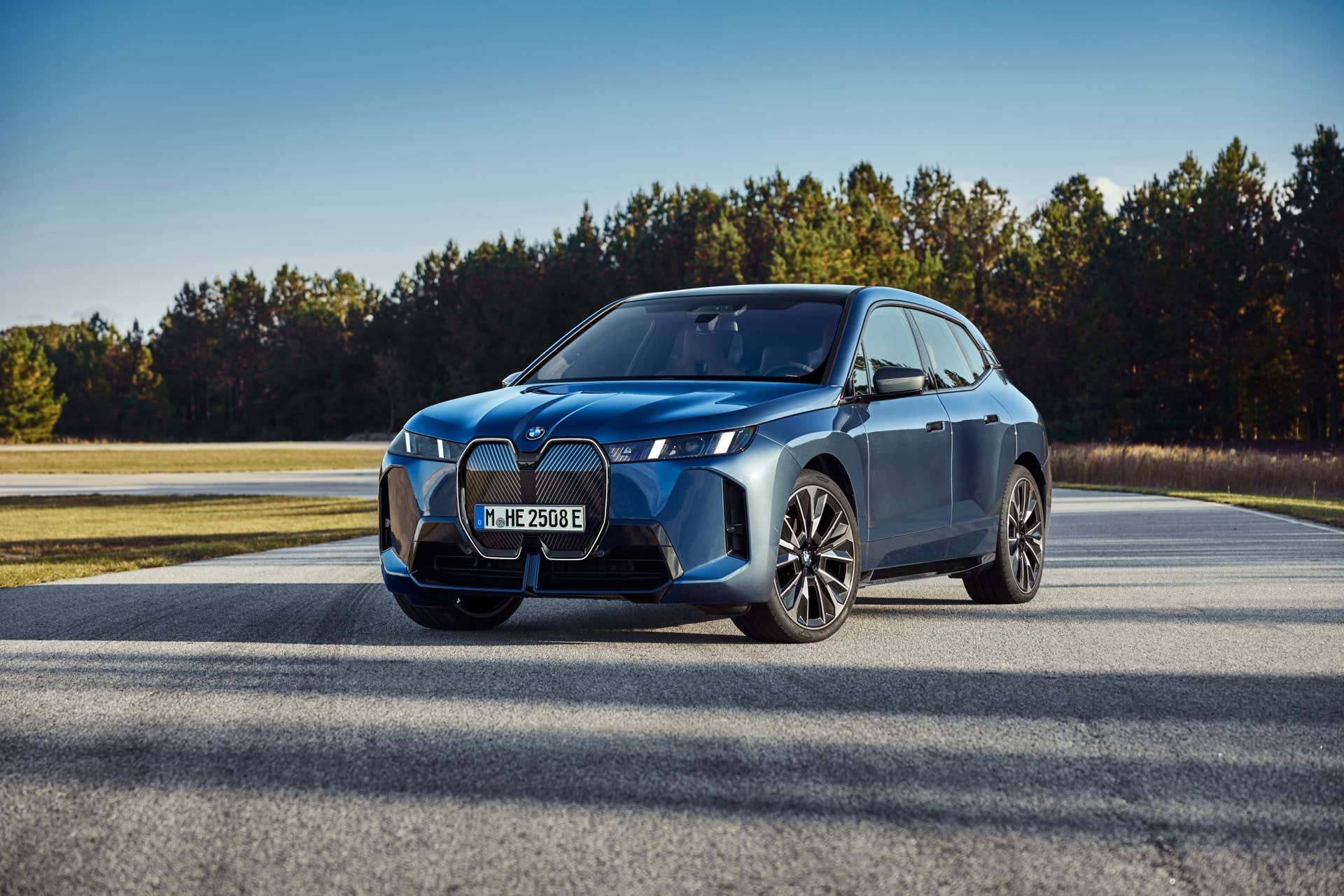 2026 BMW iX