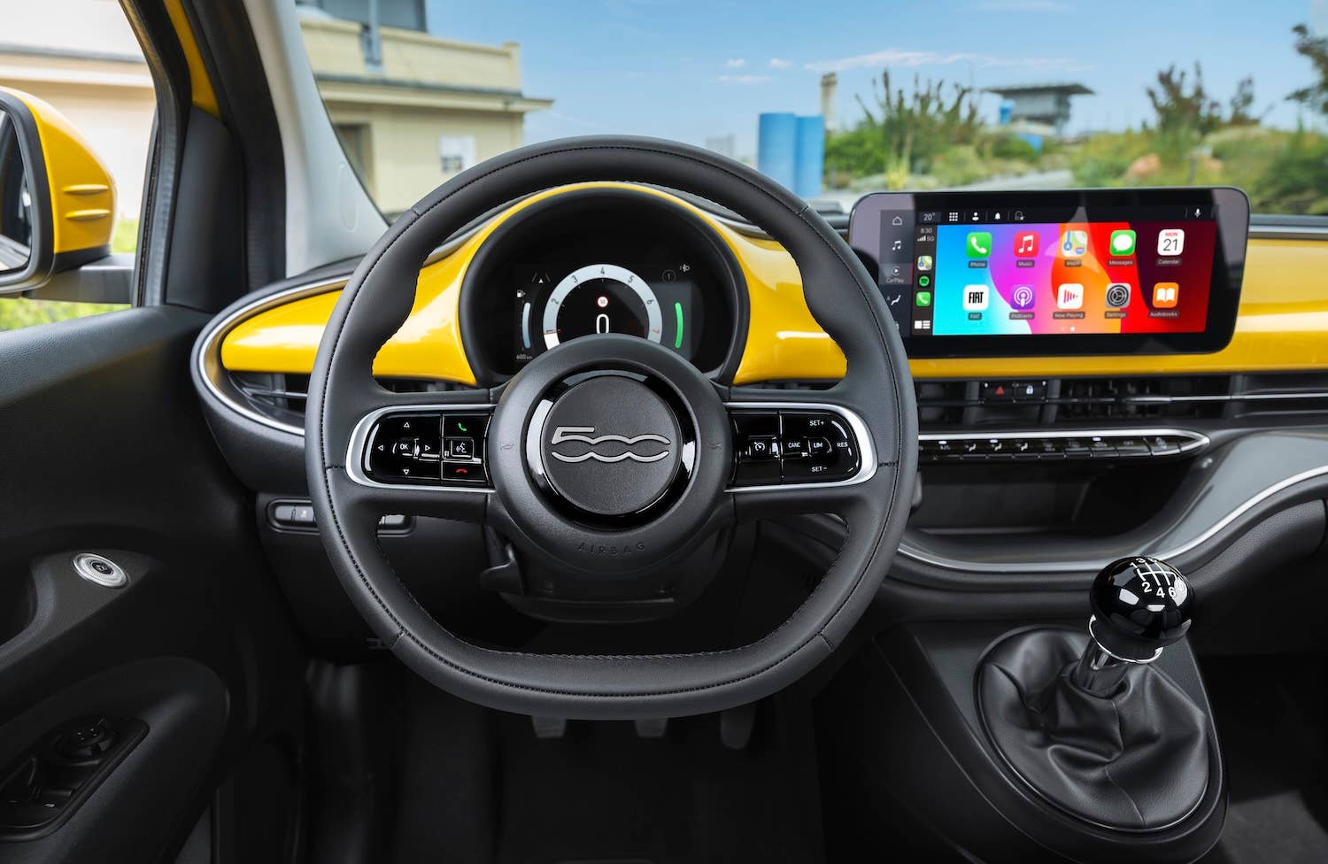 Fiat 500 Hybrid Makes the Nissan Kicks Look Like a Rocket - Autoblog