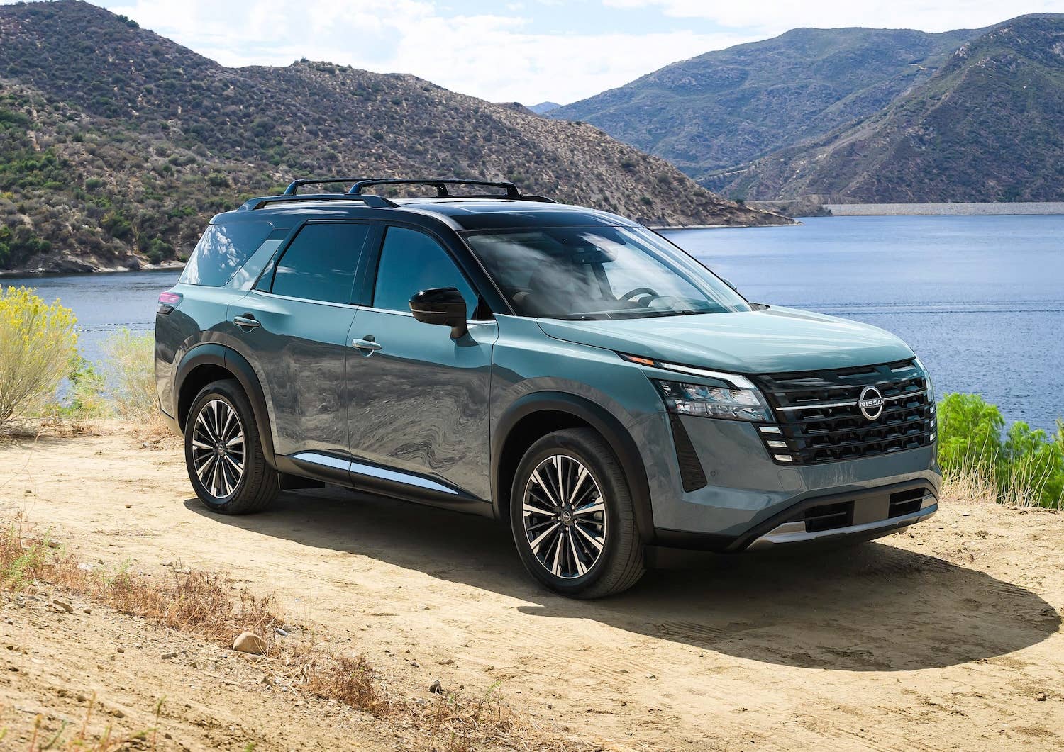 2026 Nissan Pathfinder vehicle exterior