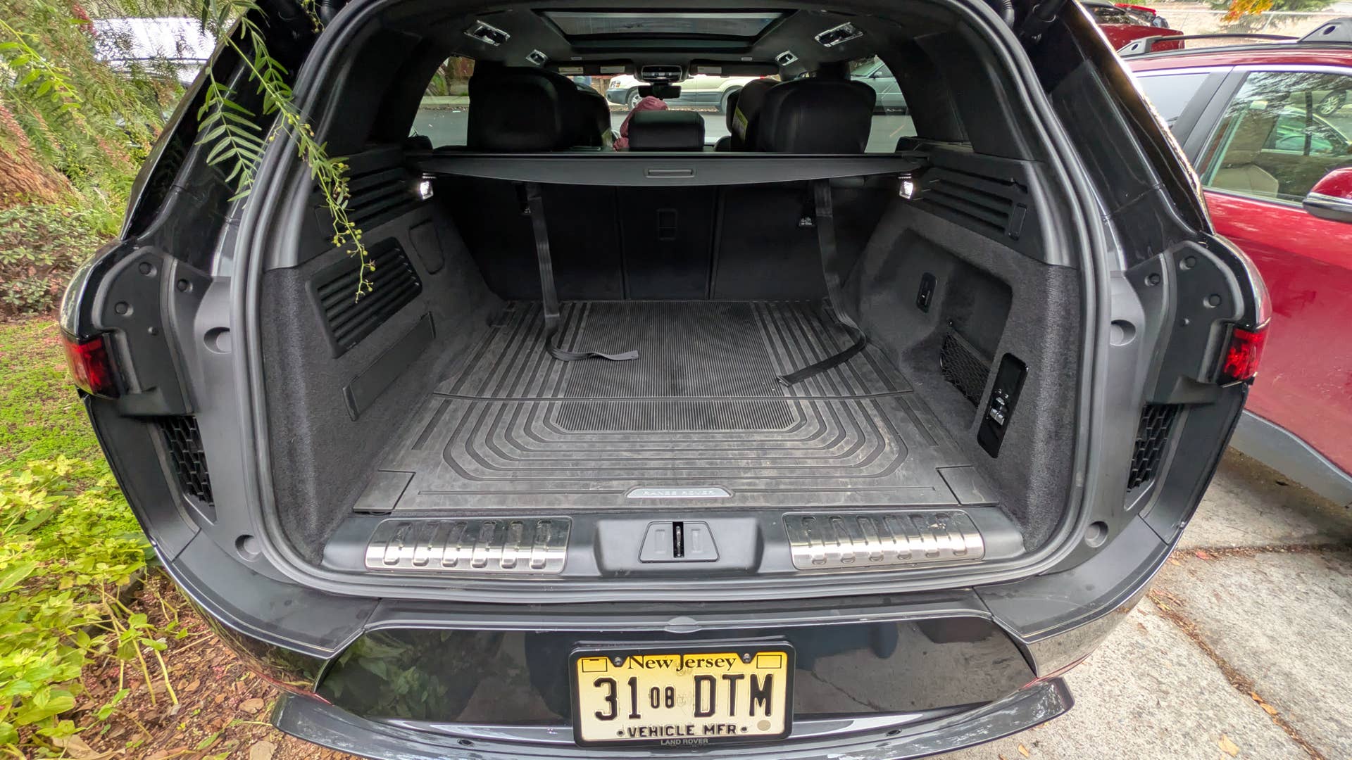 I Put My Toddlers in the 2025 Range Rover Sport Autobiography PHEV for ...