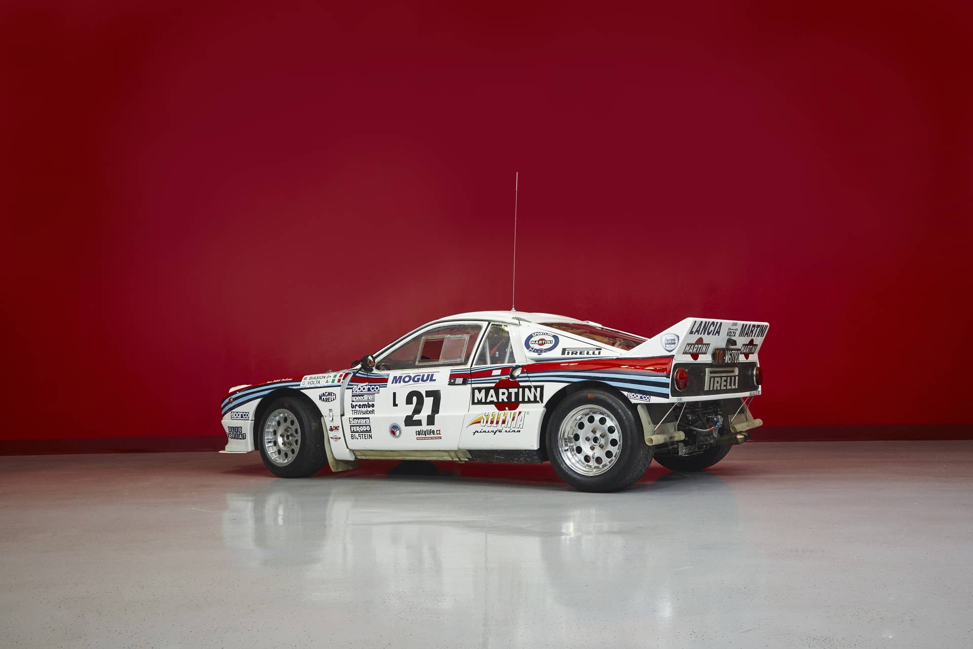 Lancia 037