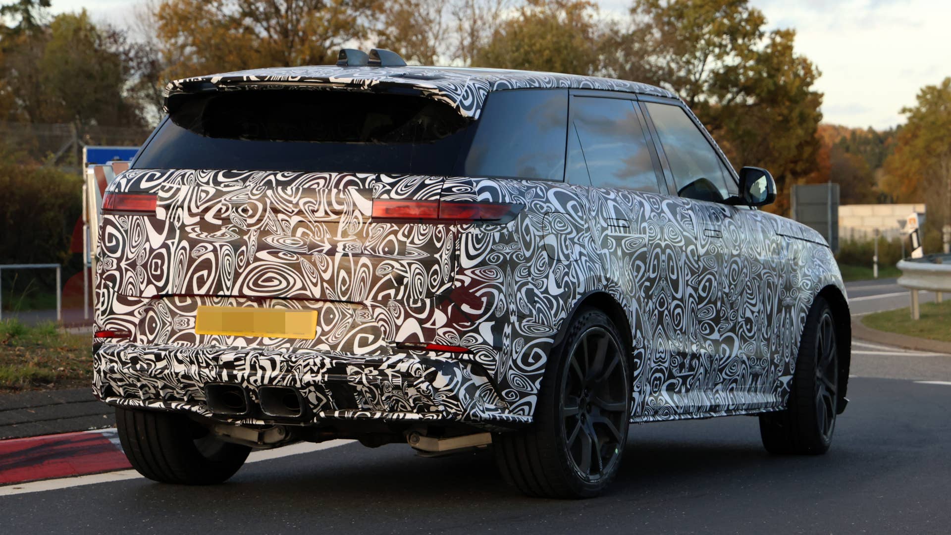 2027 Range Rover Sport SV spy shot