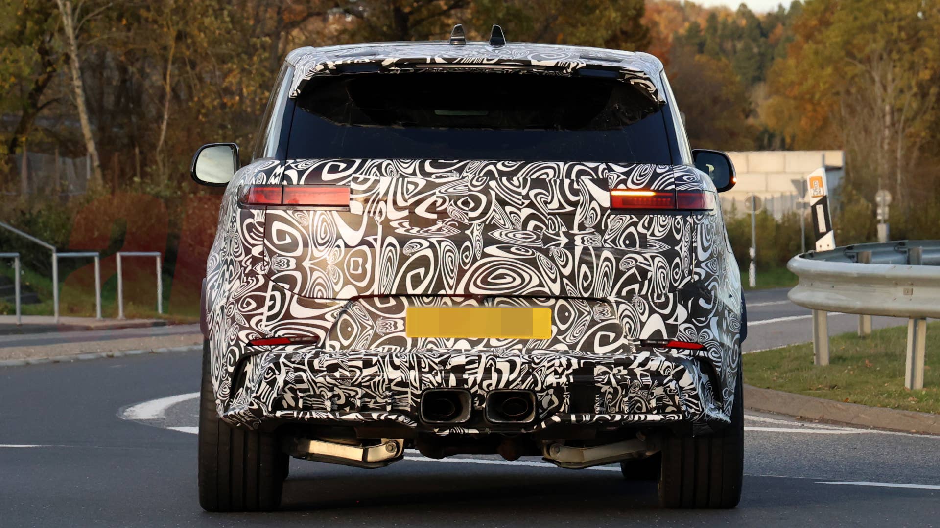 2027 Range Rover Sport SV spy shot