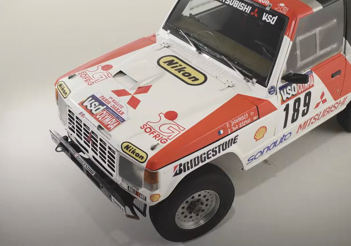 Mitsubishi Brings Its Original Dakar-Winning Pajero Back to Life