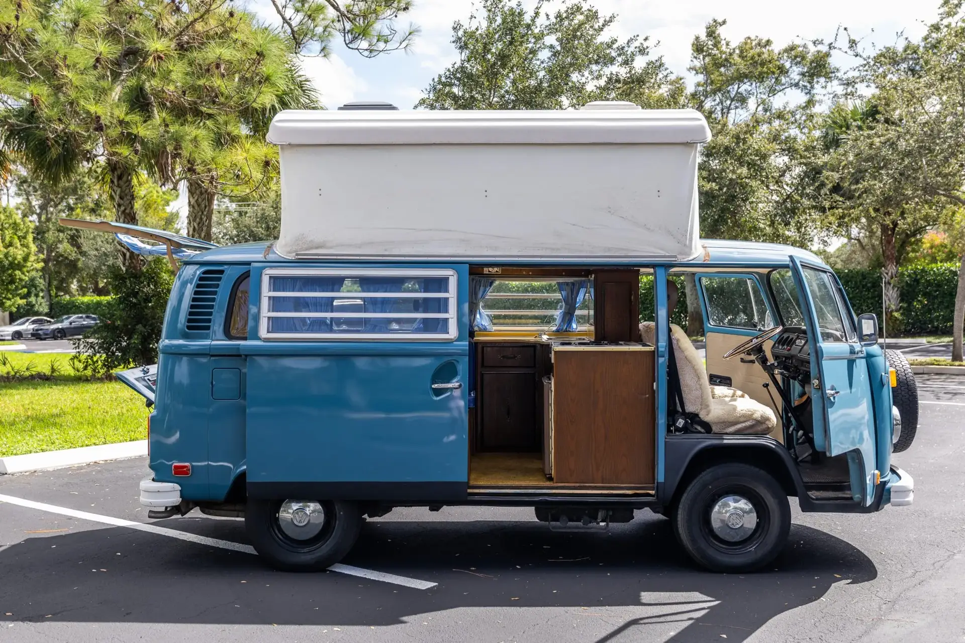 1973 Volkswagen Type 2 Camper For Sale With 35,000 Miles - Autoblog
