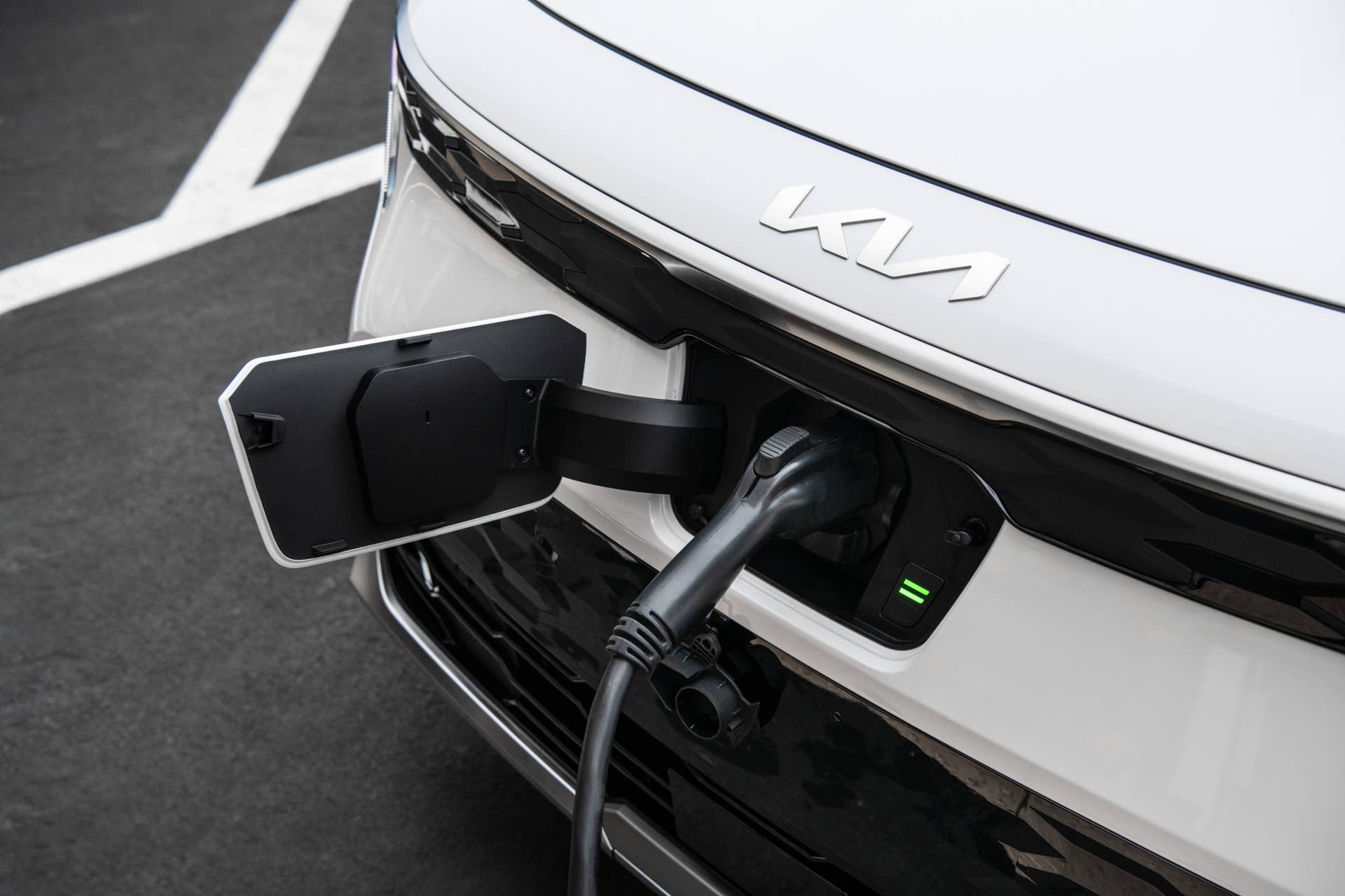 Switching to EV Could Save You $1,805 Annually With Today's Gas Prices ...