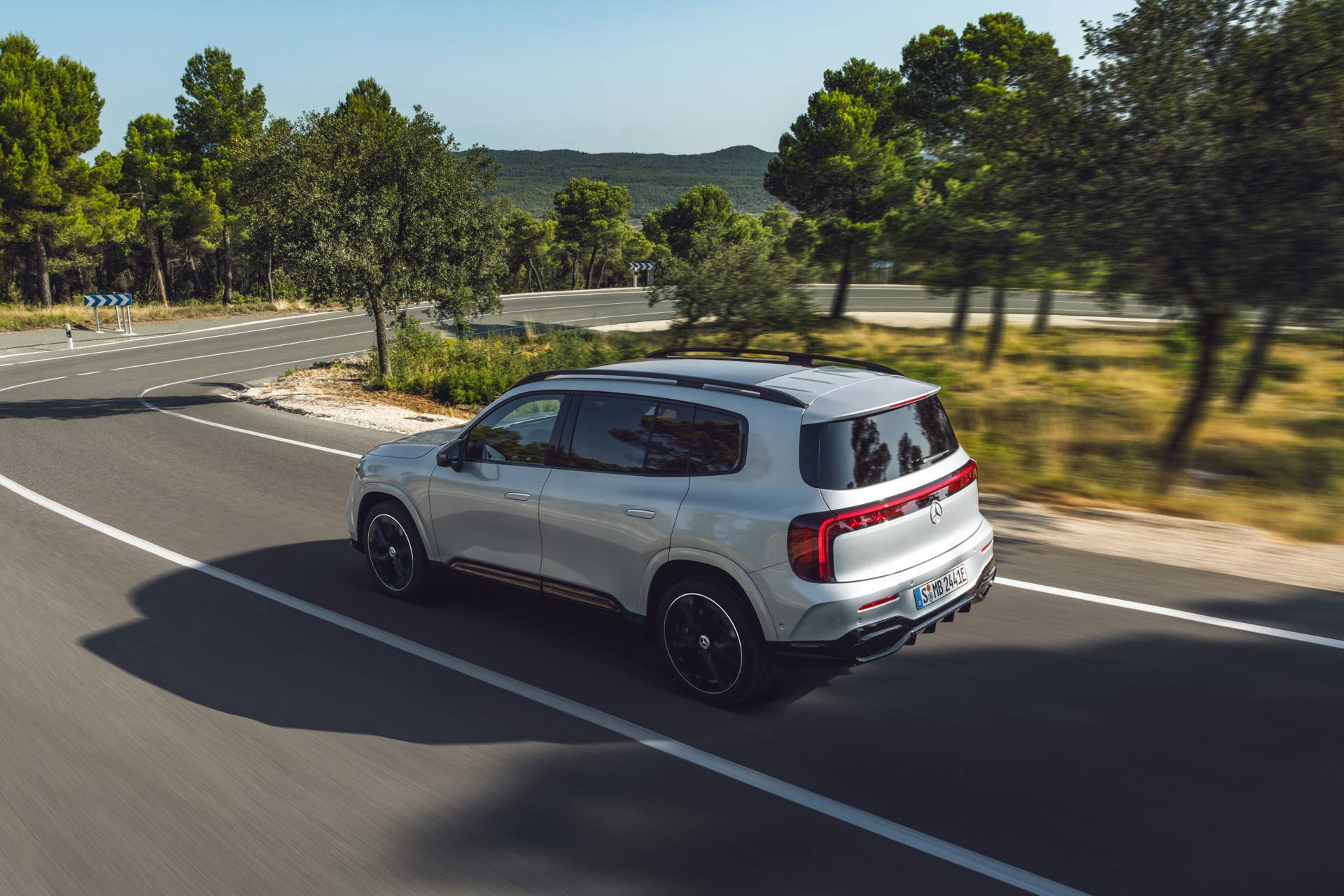 All-New Mercedes-Benz GLB Debuts, But Only As a Pure EV - Autoblog