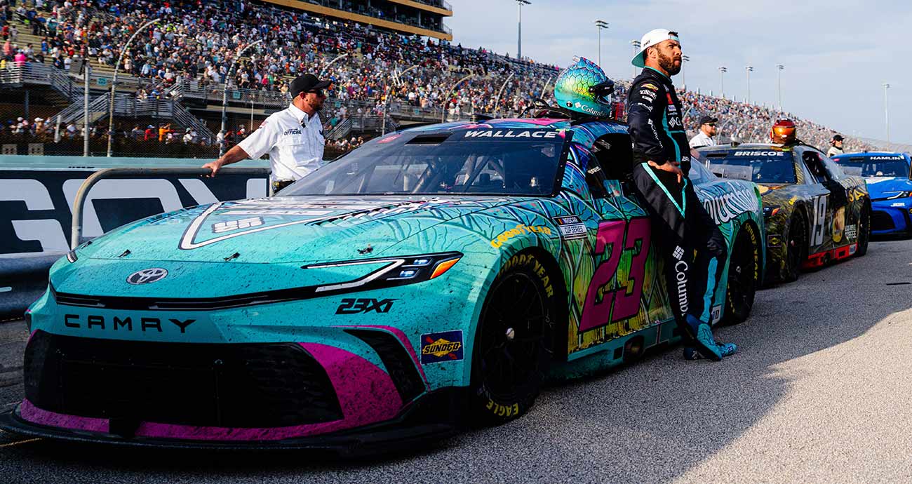 Bubba Wallace Camry Nascar