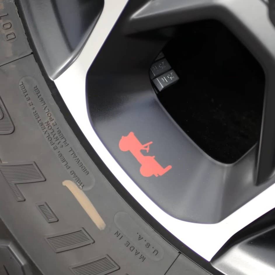 Jeep Wrangler JL Easter Egg flat-fender Willys on spare wheel