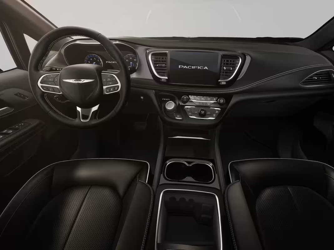 2026 Chrysler Pacifica Interior: Space, Features & Trims - Autoblog