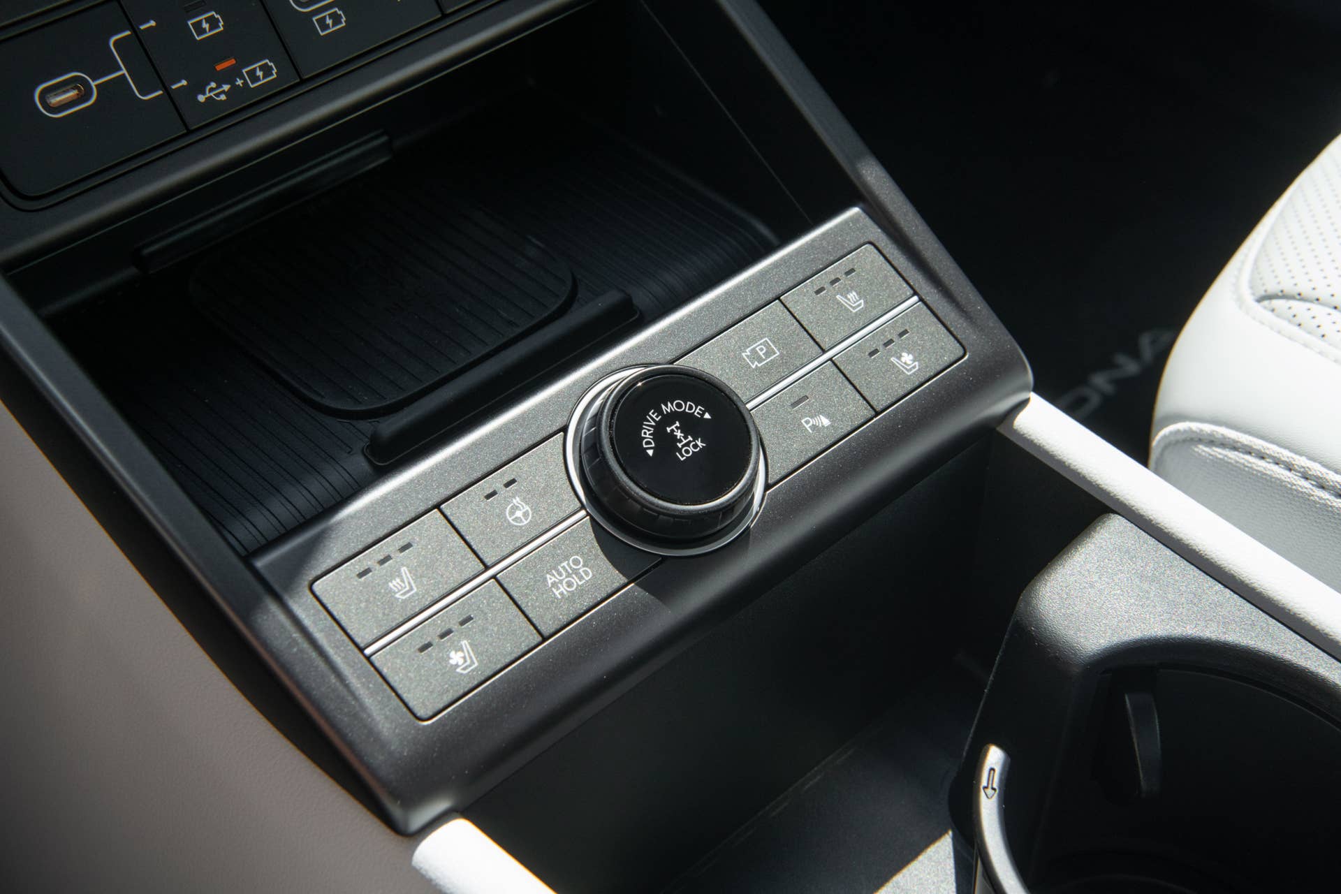 2026 Hyundai Kona interior controls