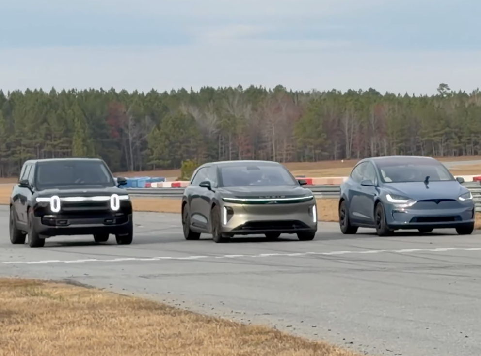 Lucid Gravity vs Tesla Model X vs Rivian R1S Drag Race