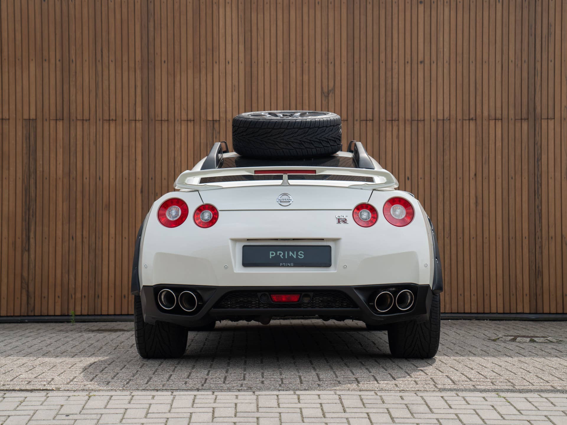 This Wild Nissan GT-R R35 Build Takes Supercar Power Into the Dirt ...