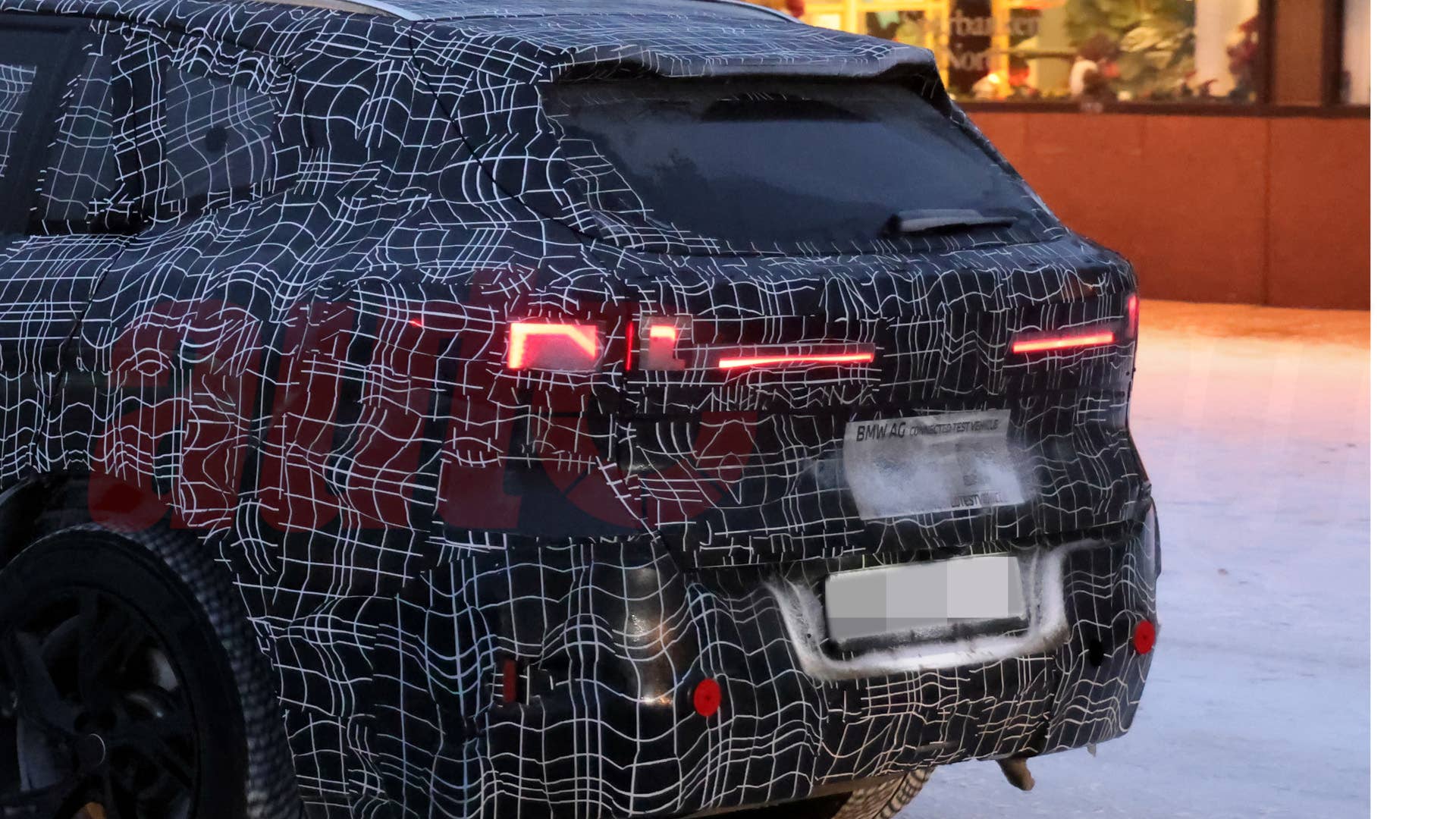 2027 BMW X5 spy shot