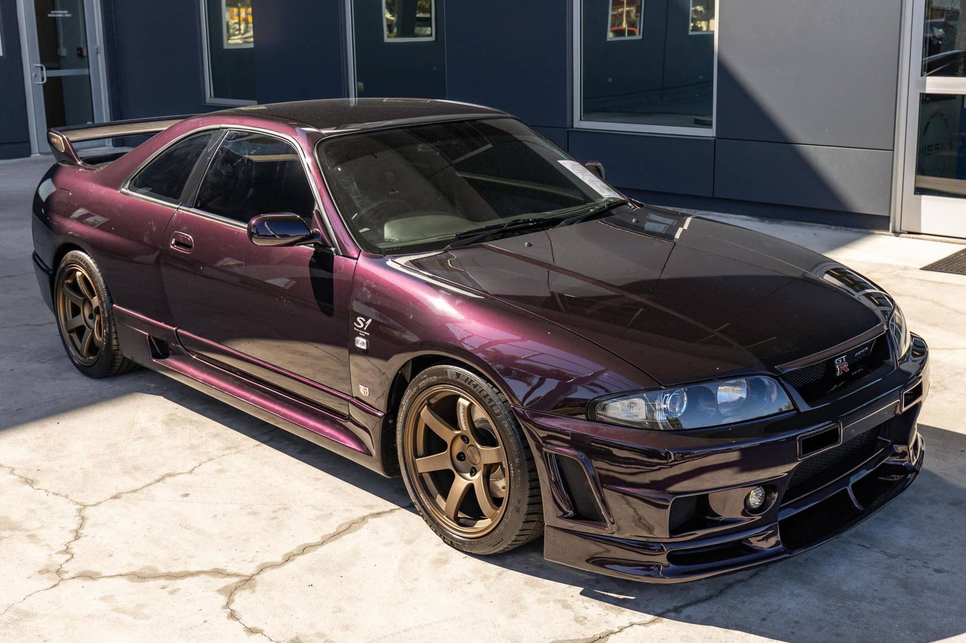 Dear Santa: We Want This Midnight Purple Nissan Skyline GT-R Nismo