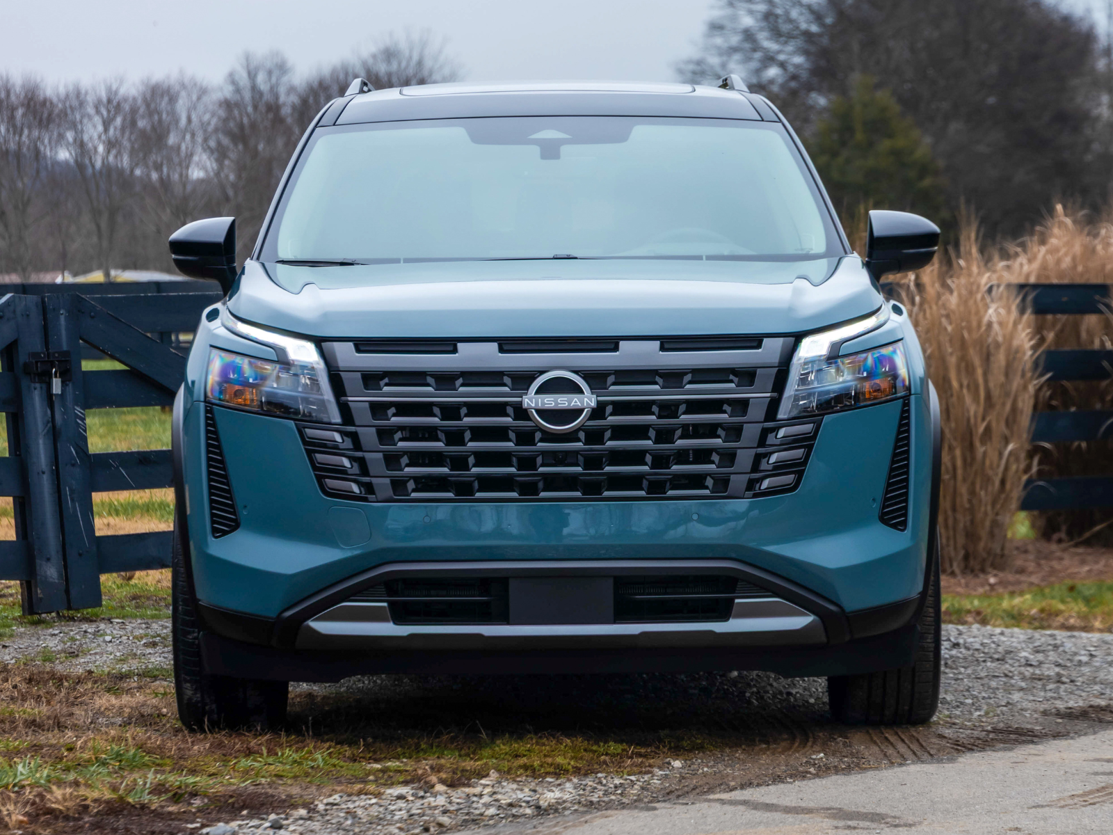 2026 Nissan Pathfinder Platinum in Baltic Teal Pearl/black front view