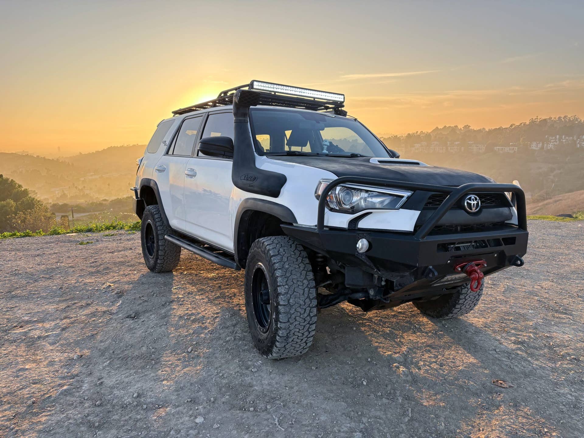 Ex-Ewan McGregor 2018 Toyota RAV4 TRD Off