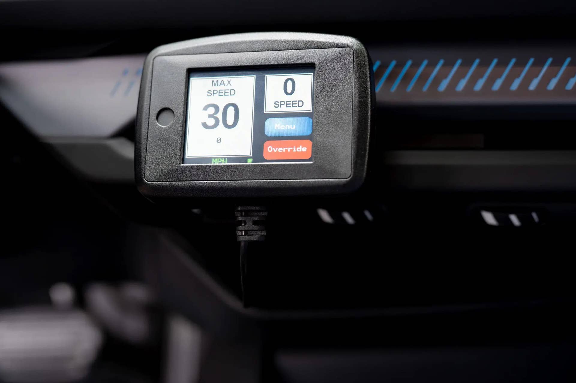 Parents Can Now Install Tech That Stops Teen Drivers From Speeding ...
