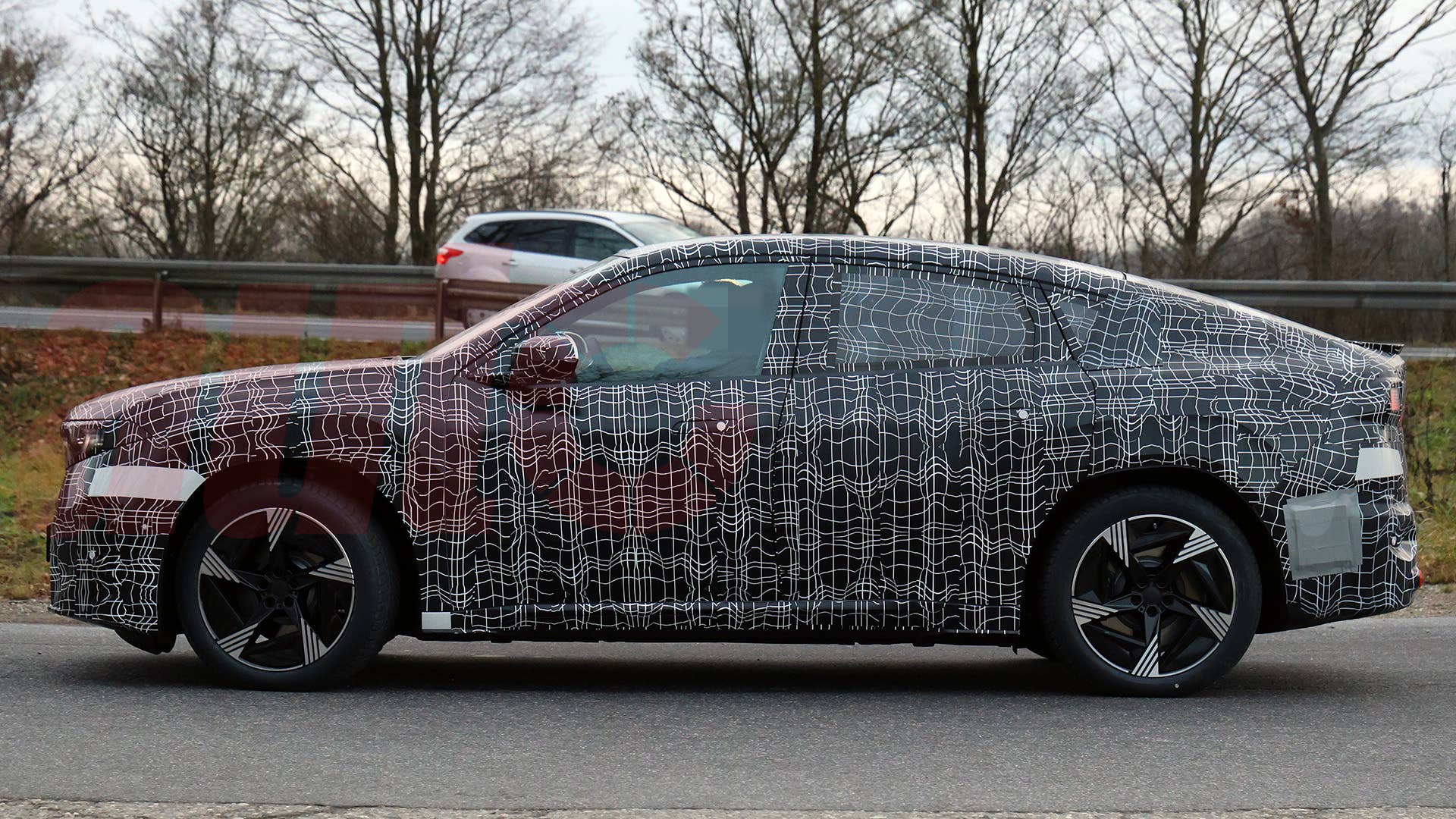 BMW iX4 Spy Shot