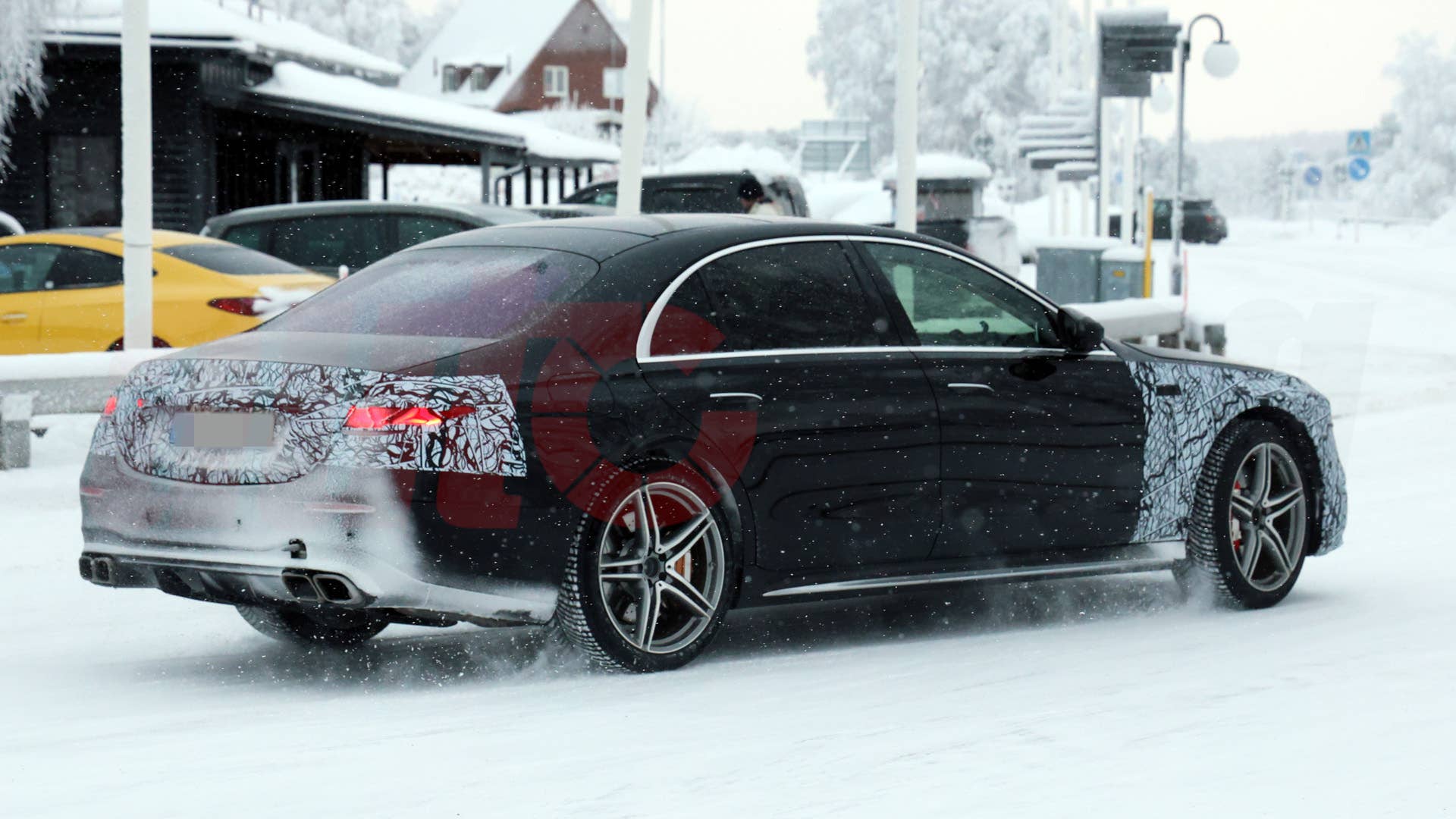2027 Mercedes-AMG S63 prototype spy shot
