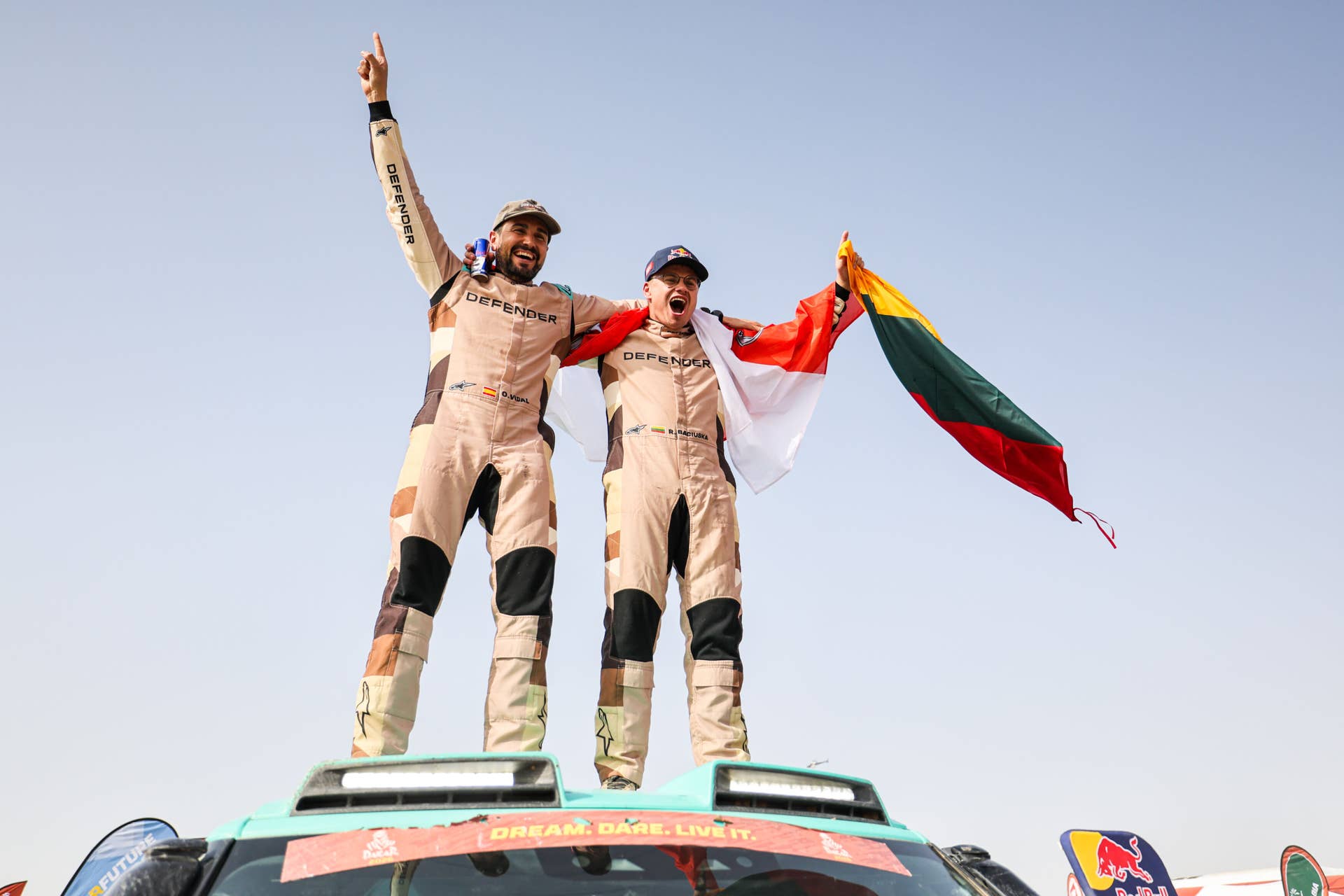 Land Rover Defender Makes History With Debut Dakar Win - Autoblog