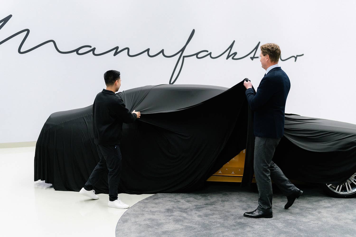 Refreshed Mercedes-Benz S-Class Teaser