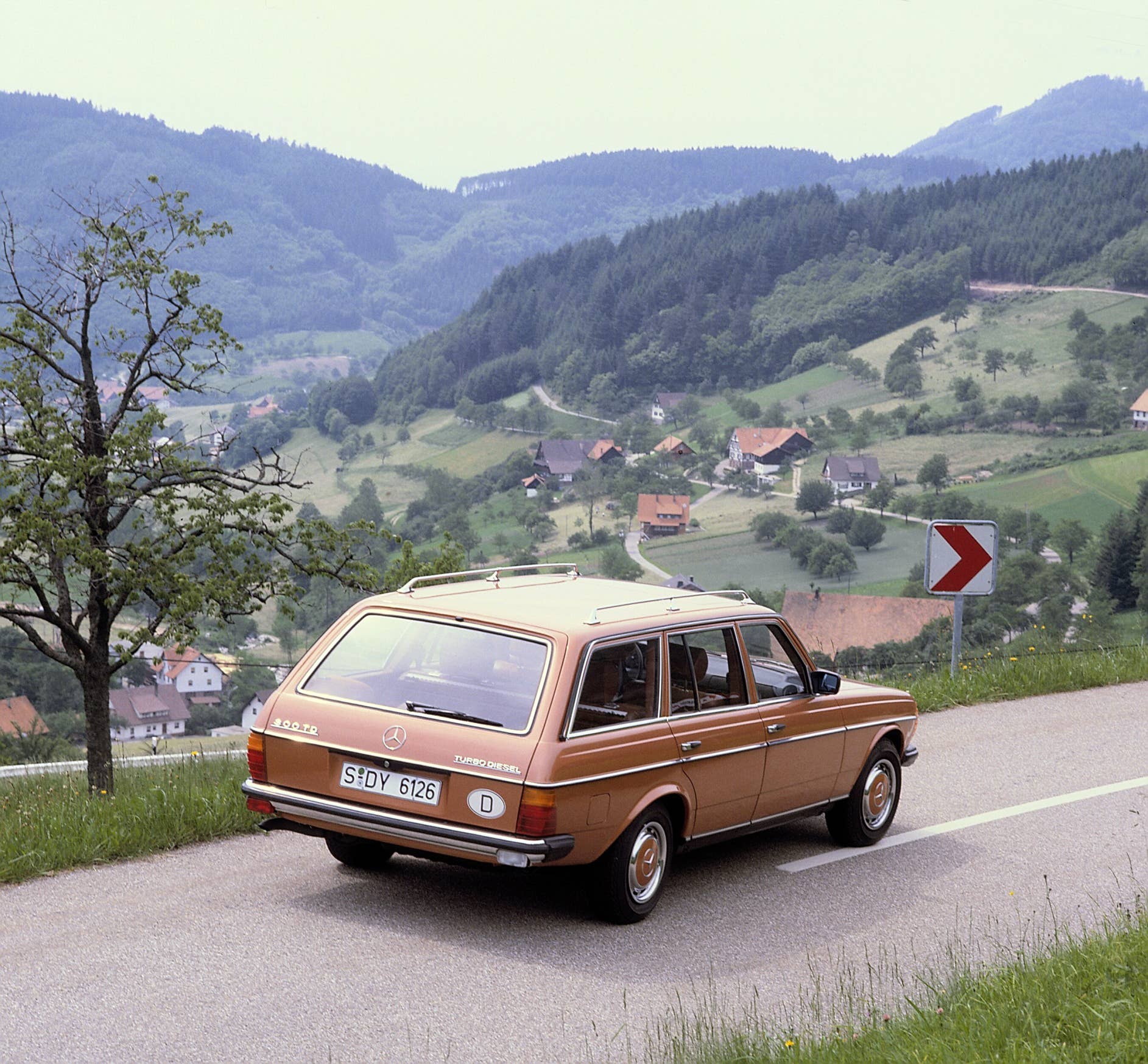 S123 Mercedes-Benz 300TD Turbodiesel