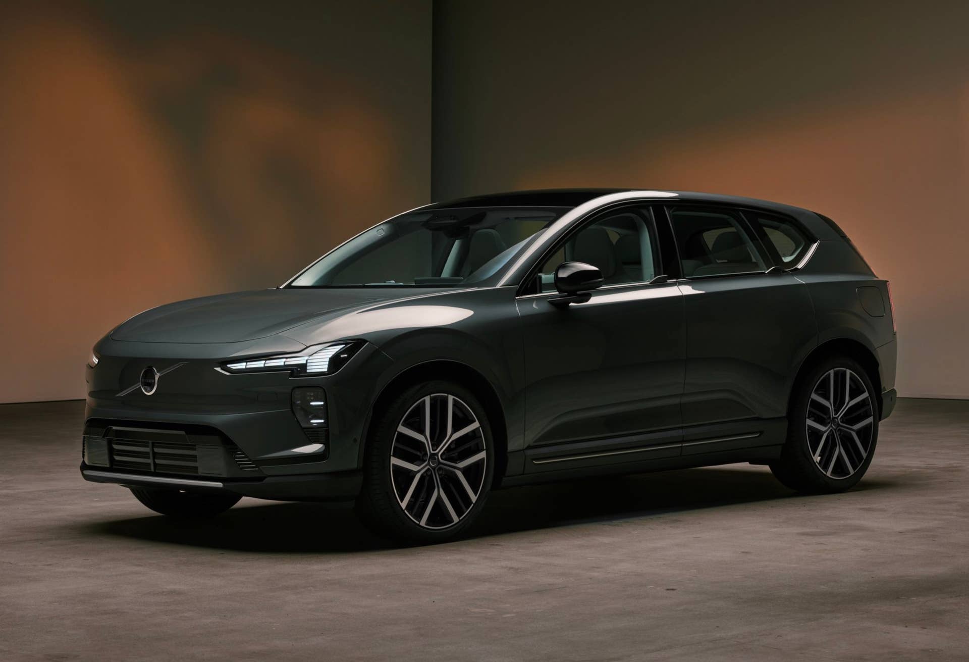 2027 Volvo EX60