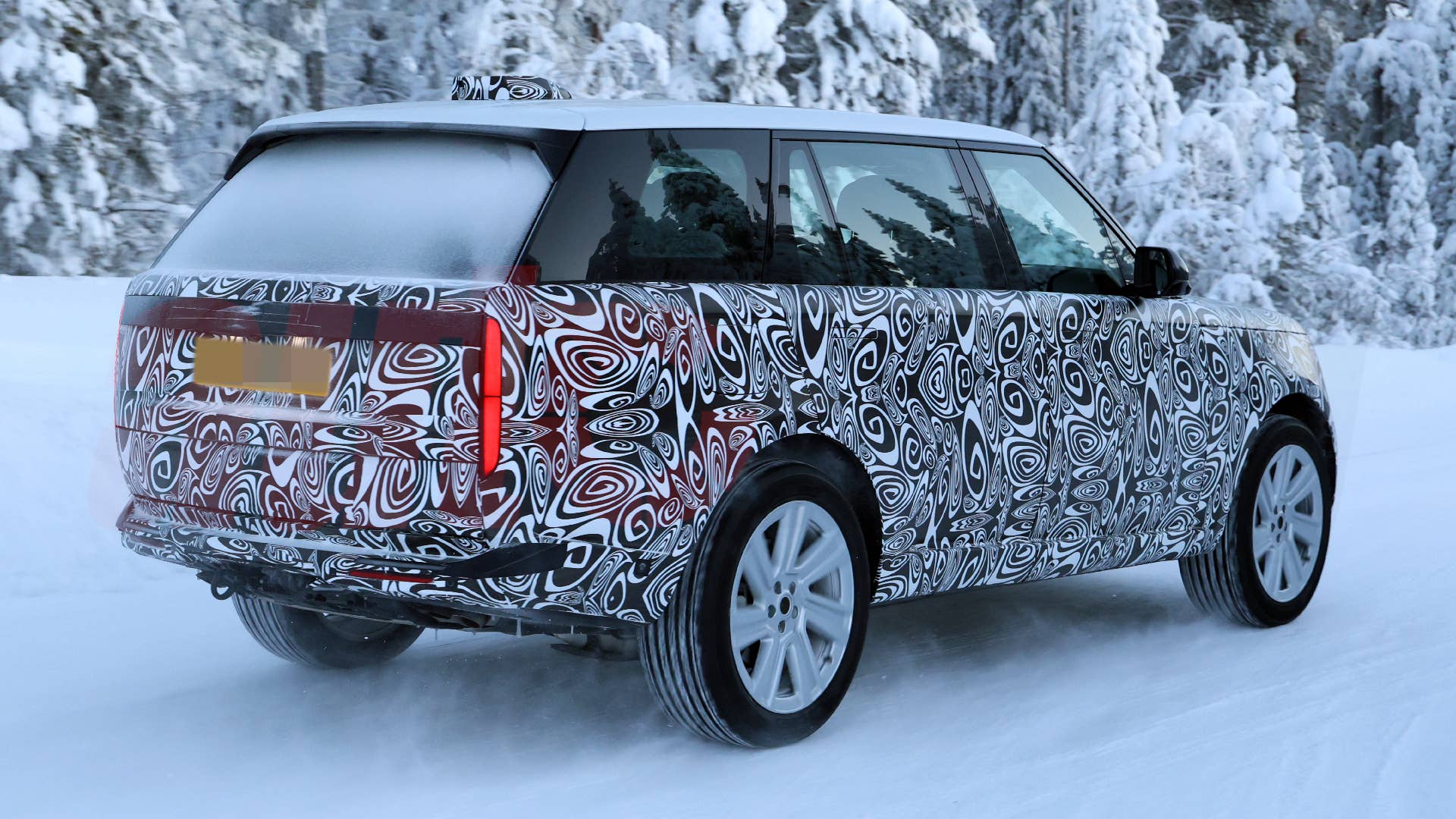 27 Range Rover Range Rover Finally Gets a New Face for 2027 - Autoblog