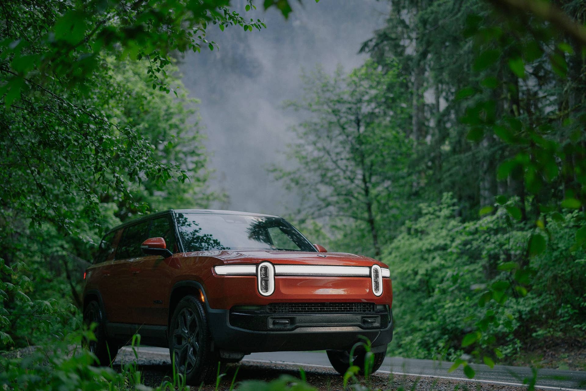 2026 Rivian R1S