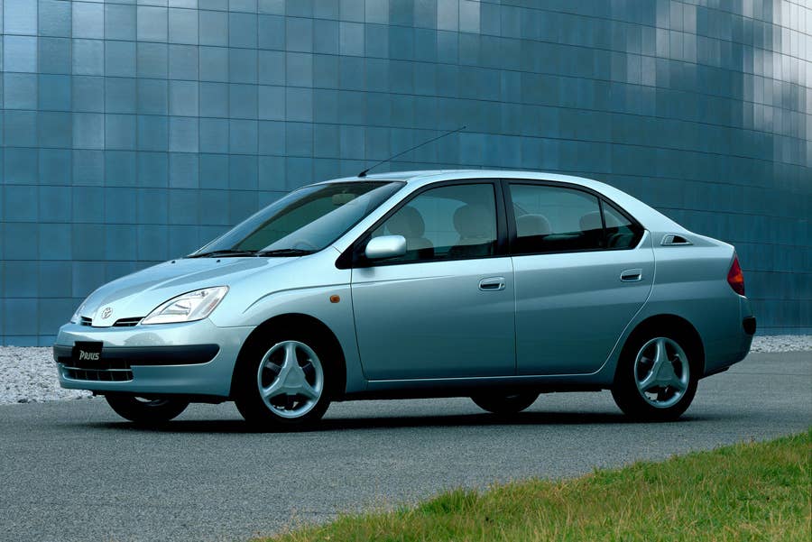 How Toyota Perfected the Hybrid - And Why Rivals Still Can’t Catch Up ...