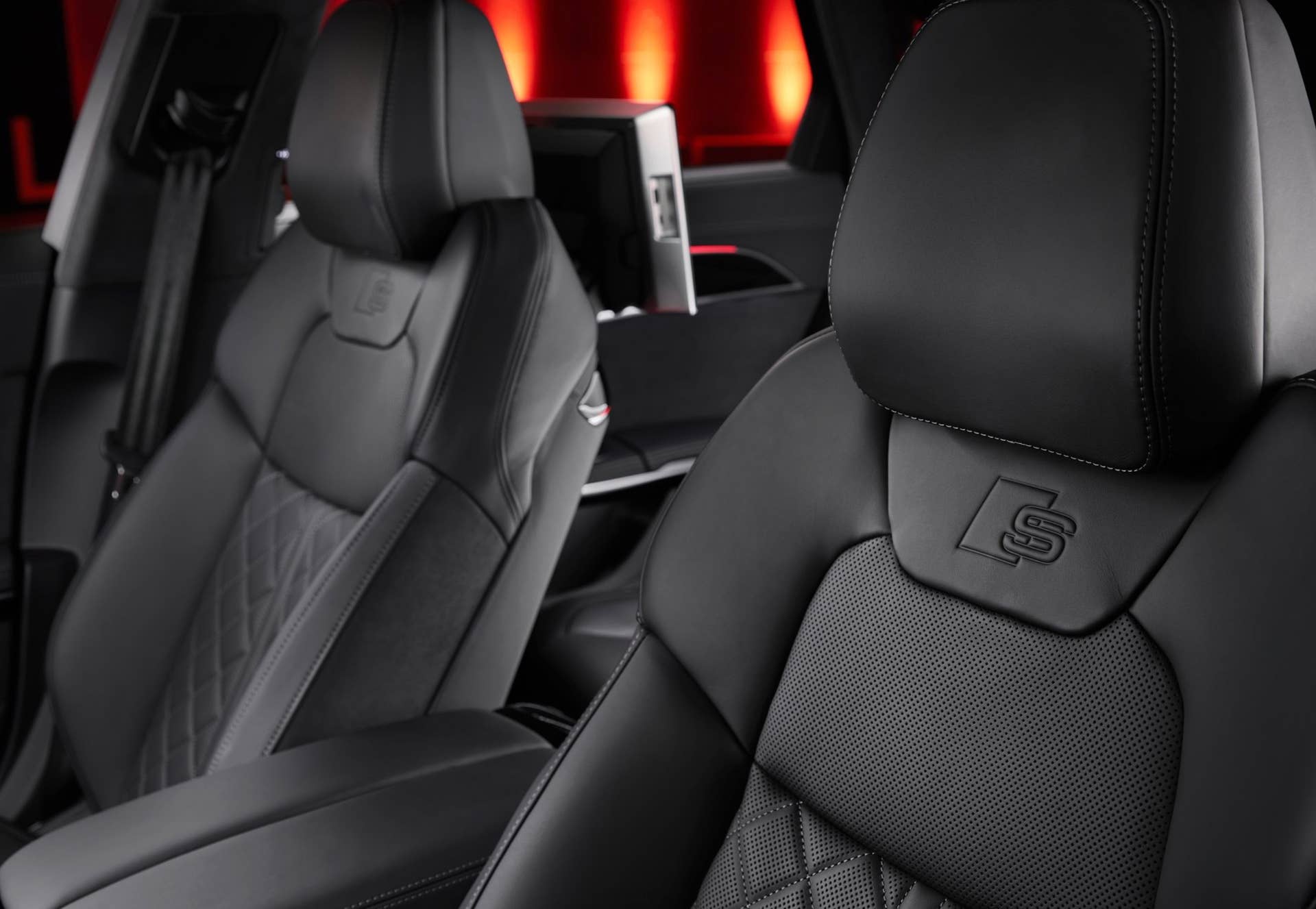 2022 Audi A8
