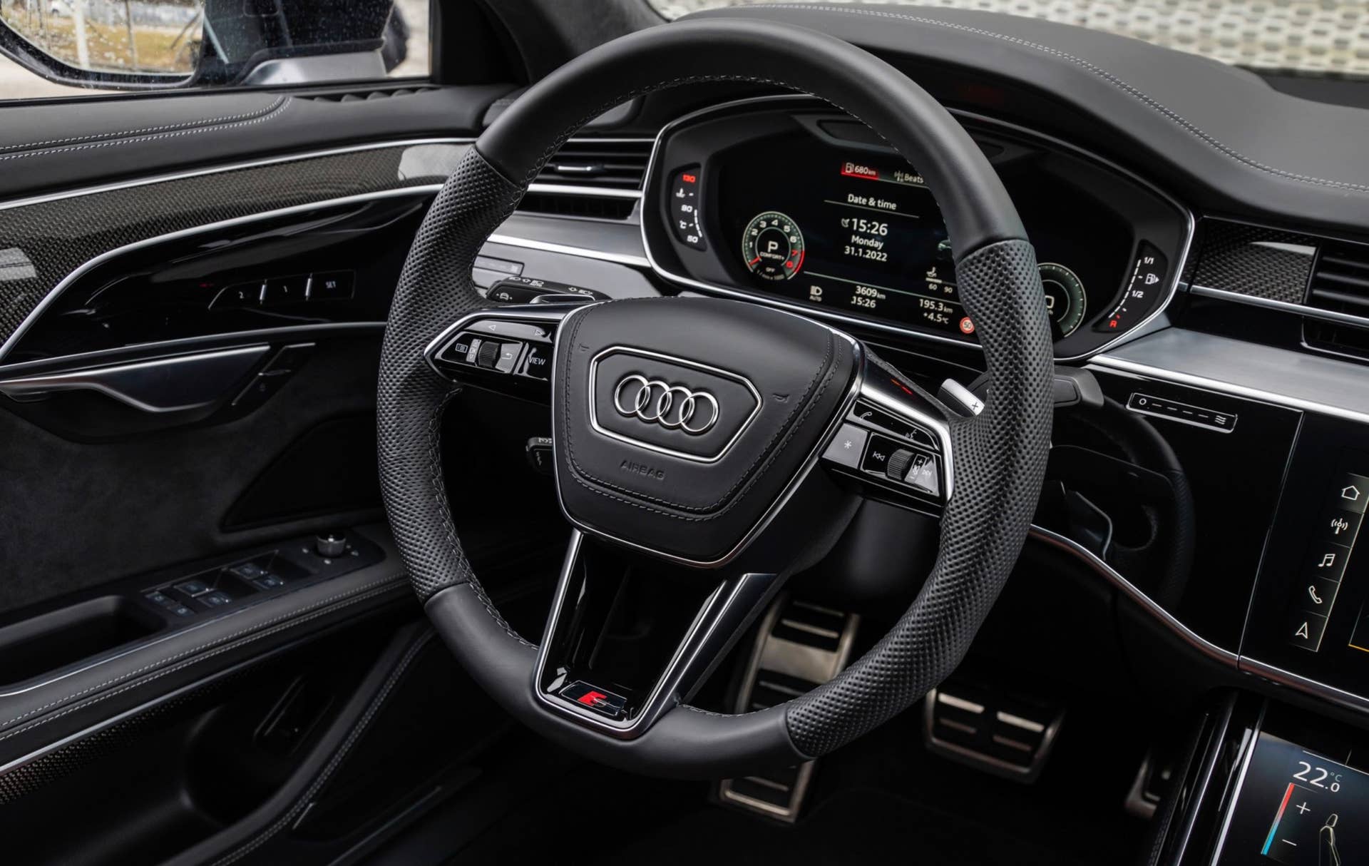 2022 Audi A8