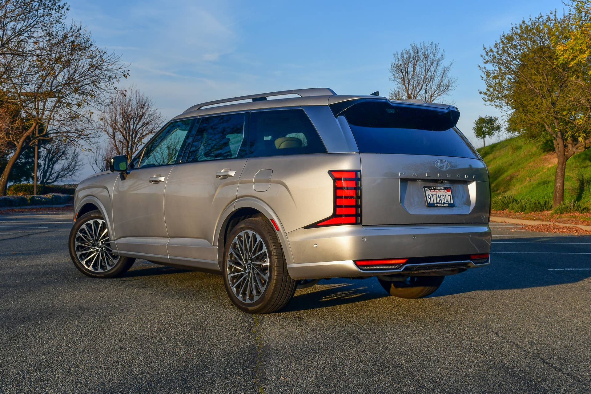 The rear quarter end of the 2026 Hyundai Palisade Calligraphy AWD
