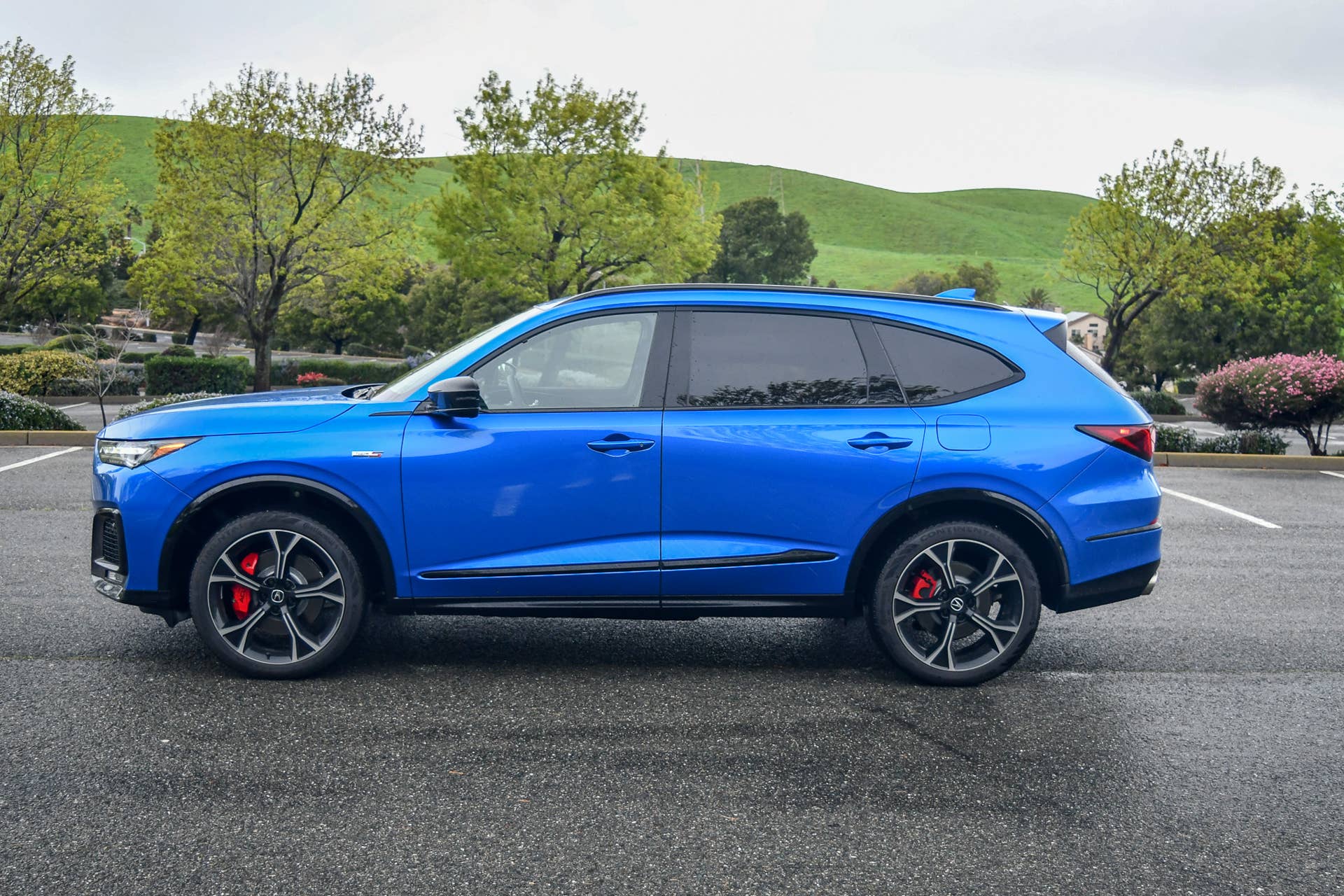 The side profile of the 2026 Acura MDX Type S