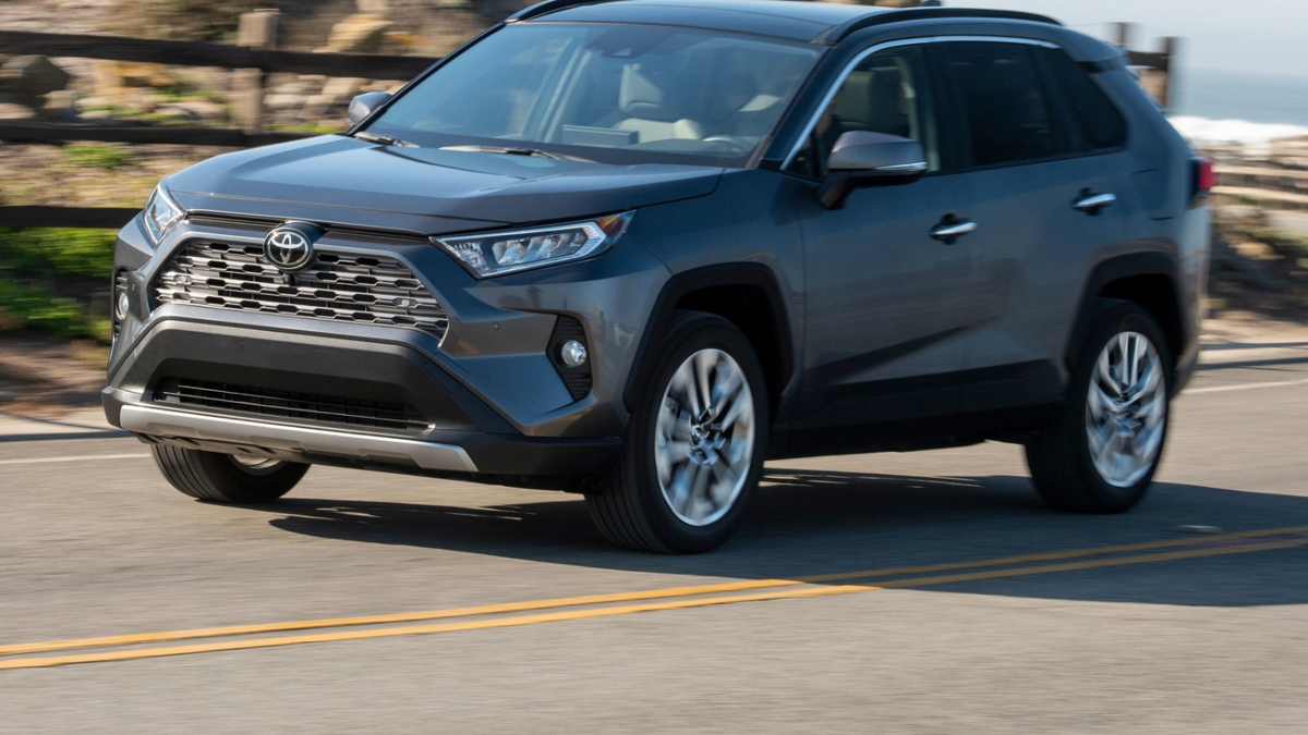 Toyota RAV4 Buyer Hit With $1,400 “Tariff” Fee on US-Built SUV