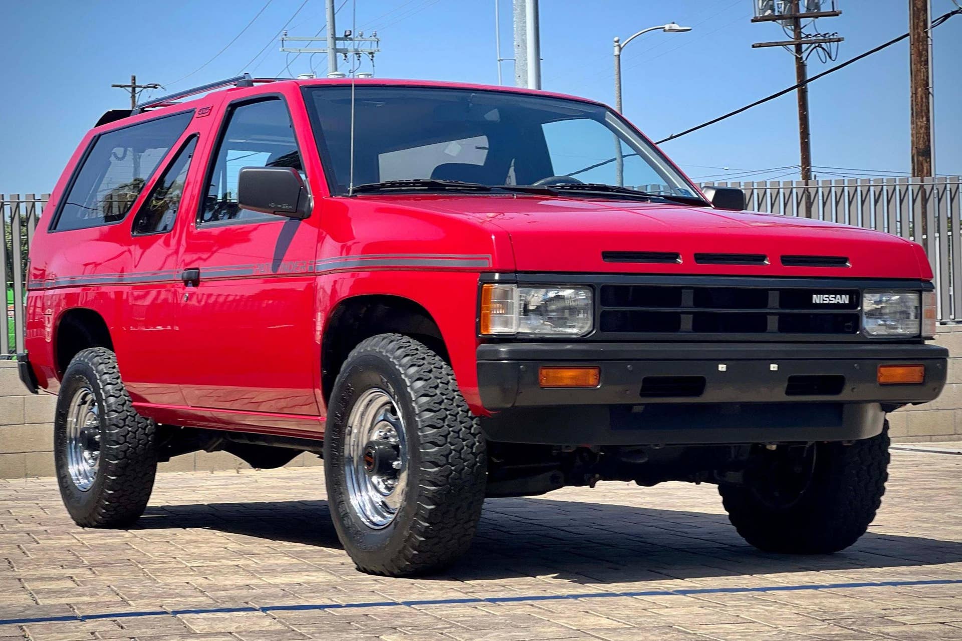 Bright Red First-Gen WD21 Nissan Pathfinder SE V6 4x4