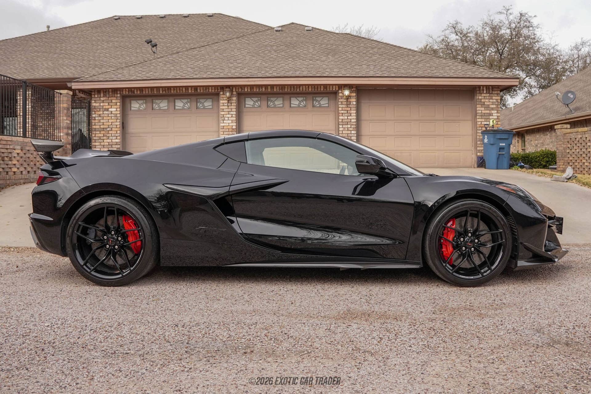 2025 Chevrolet Corvette Z06 3LZ Coupe in black side view