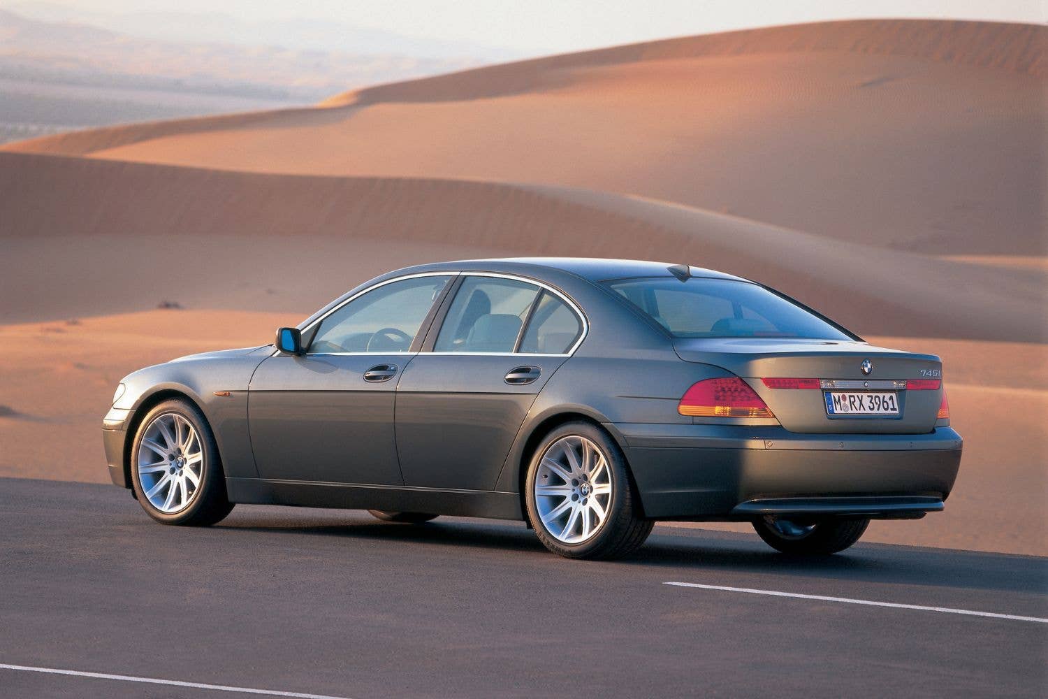 2002 BMW 7 Series (E65)