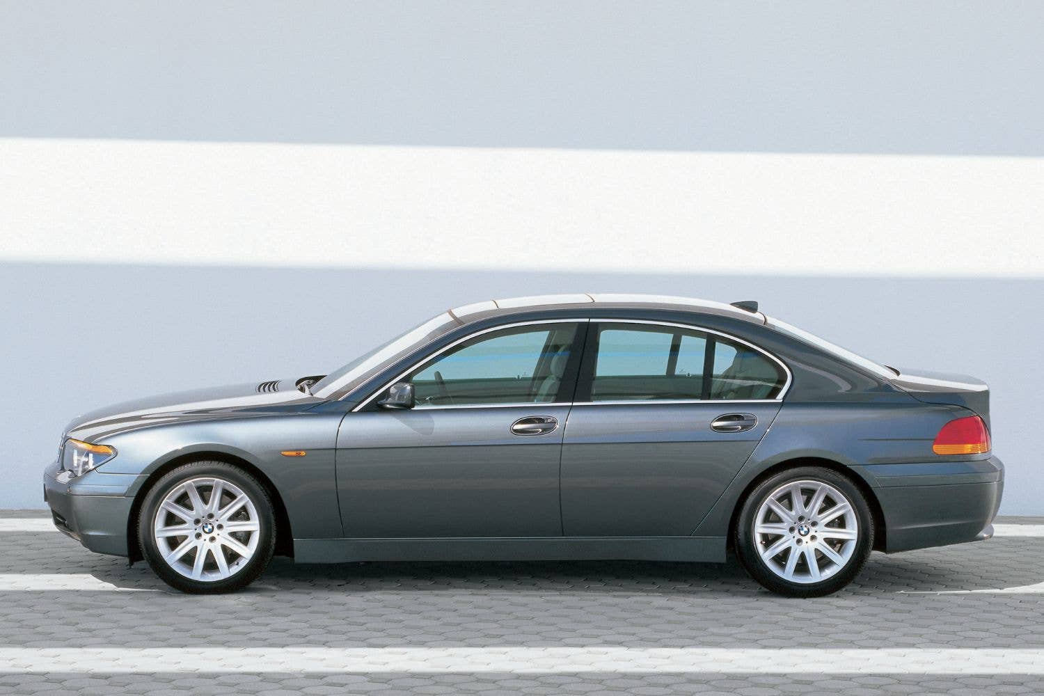 2002 BMW 7 Series (E65)