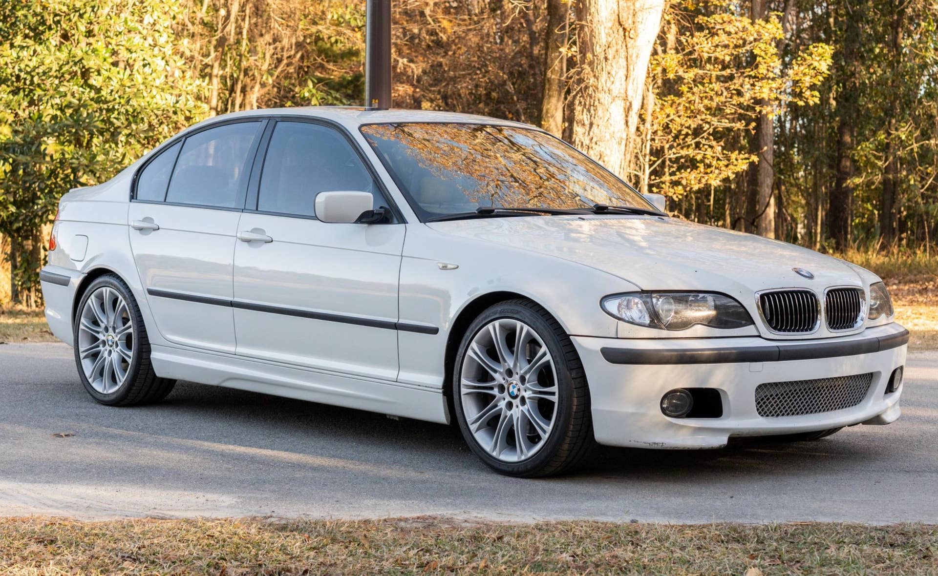 2004 BMW 330i ZHP